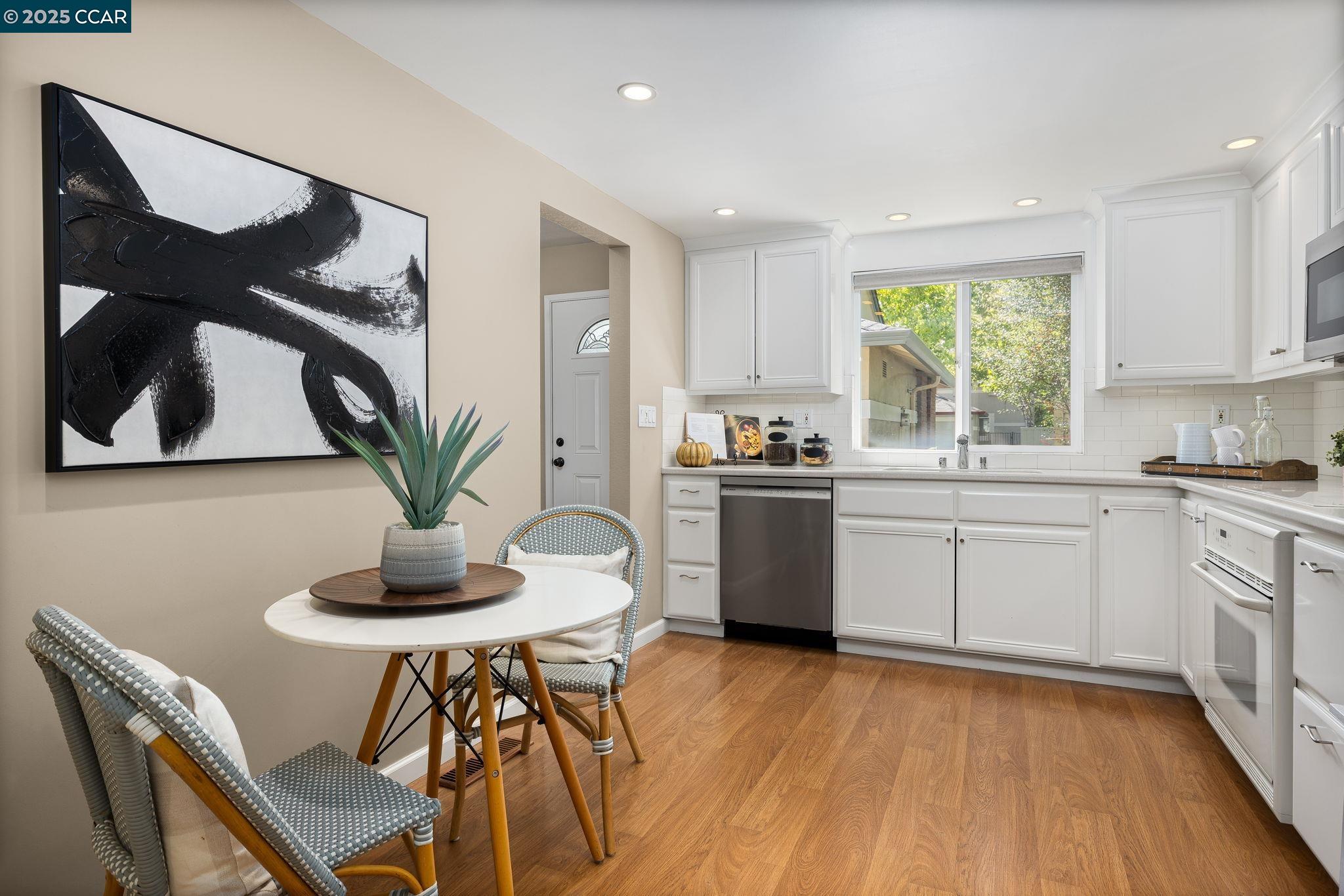 Photo #6: 41113120 Listing 