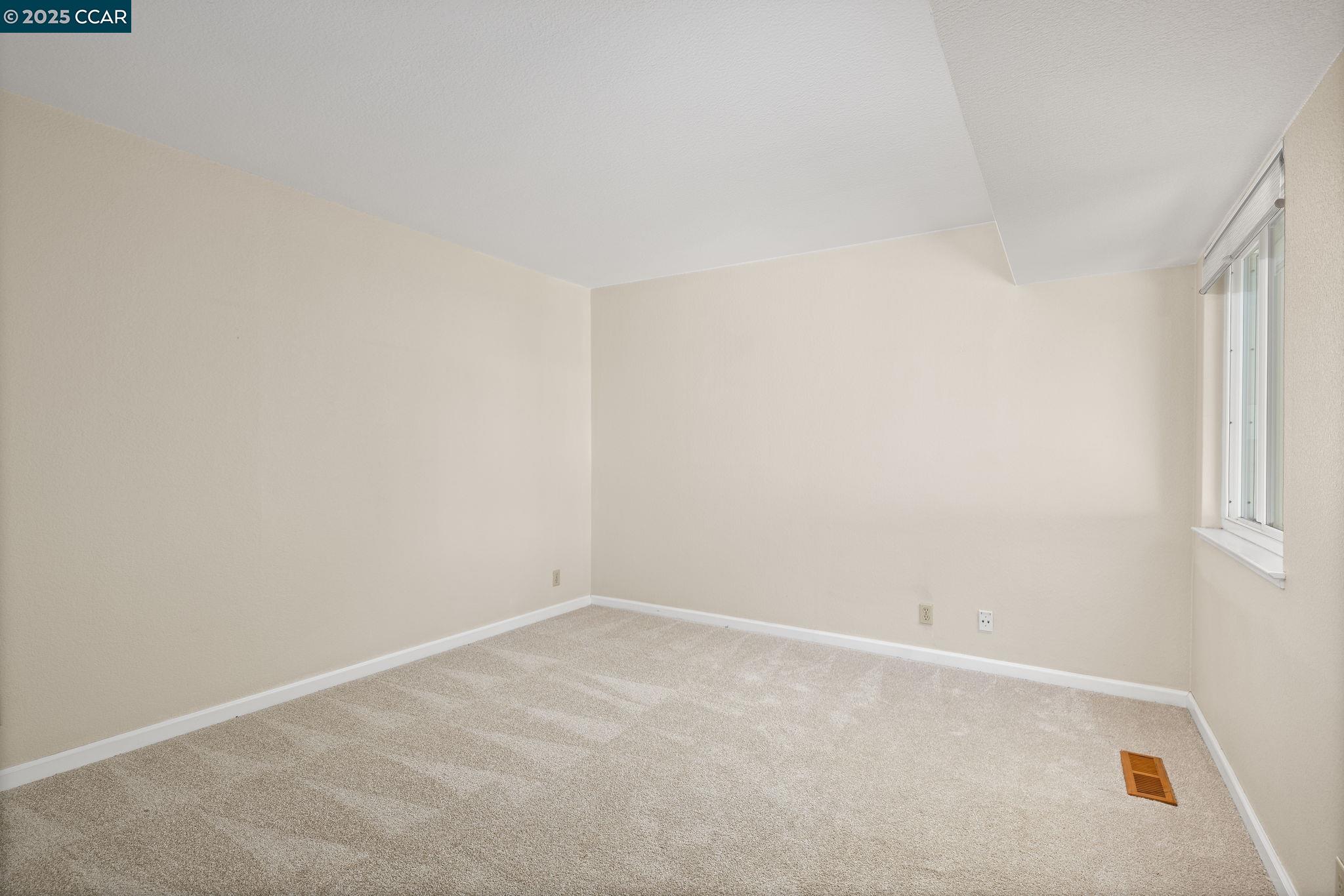 Photo #10: 41113120 Listing: Photo #10