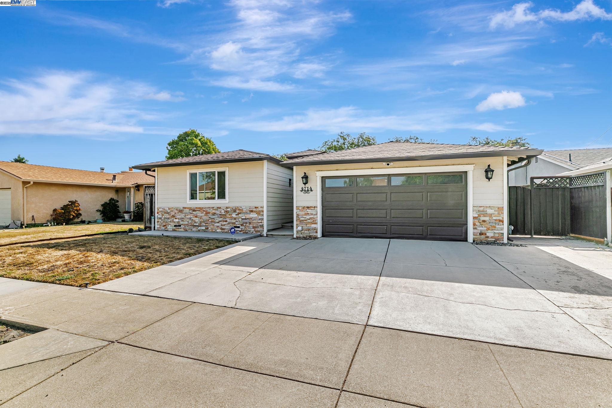 Detail Gallery Image 2 of 34 For 4714 Serra Ave, Fremont,  CA 94538 - 4 Beds | 2 Baths