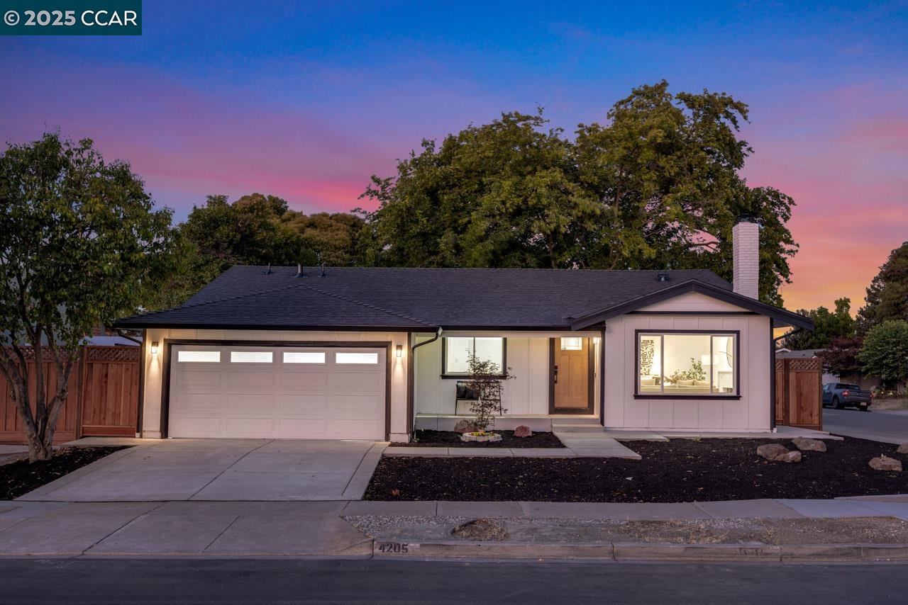 Front Image Thumbnail for CC41113129