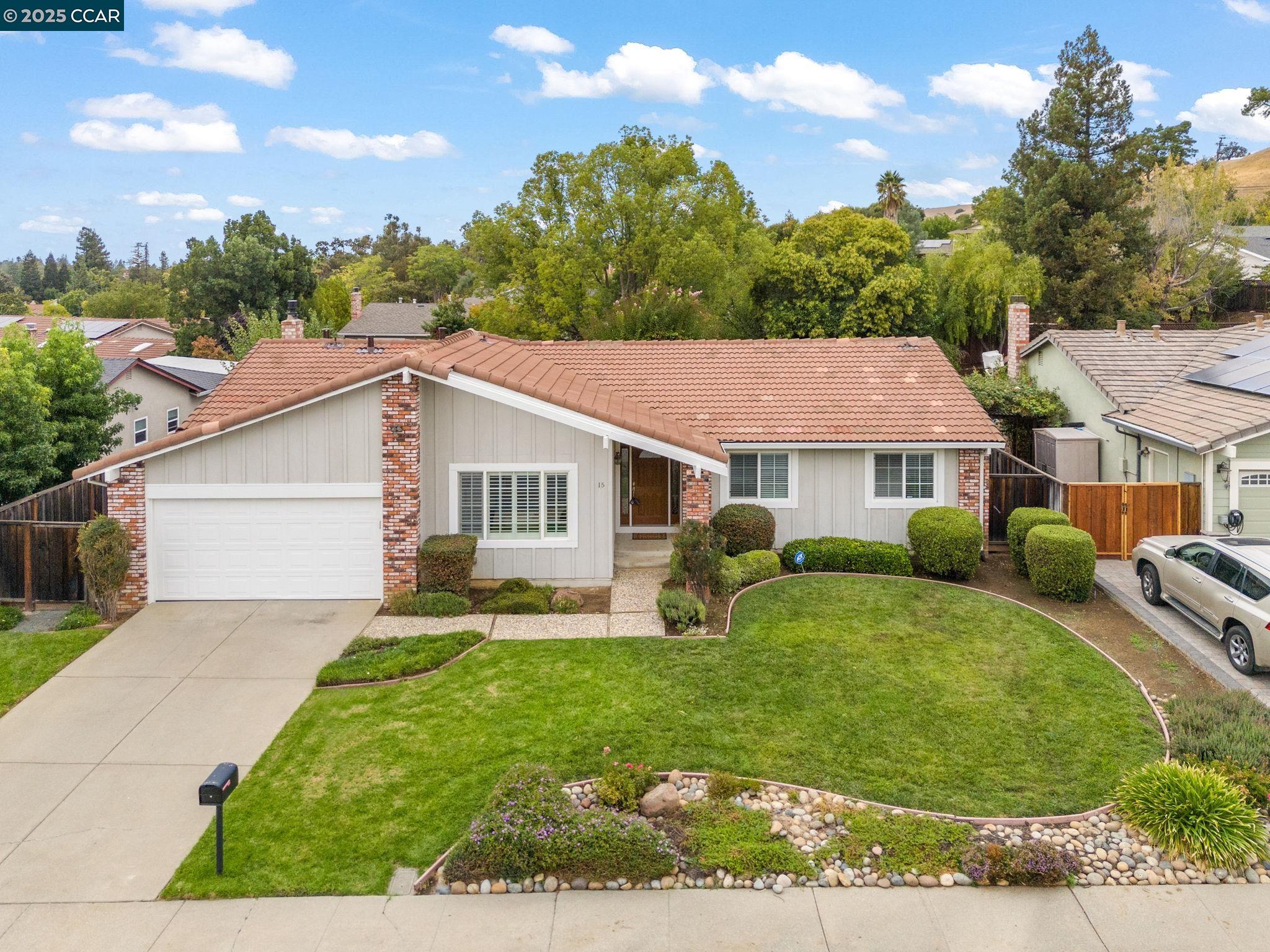 Front Image Thumbnail for CC41113132