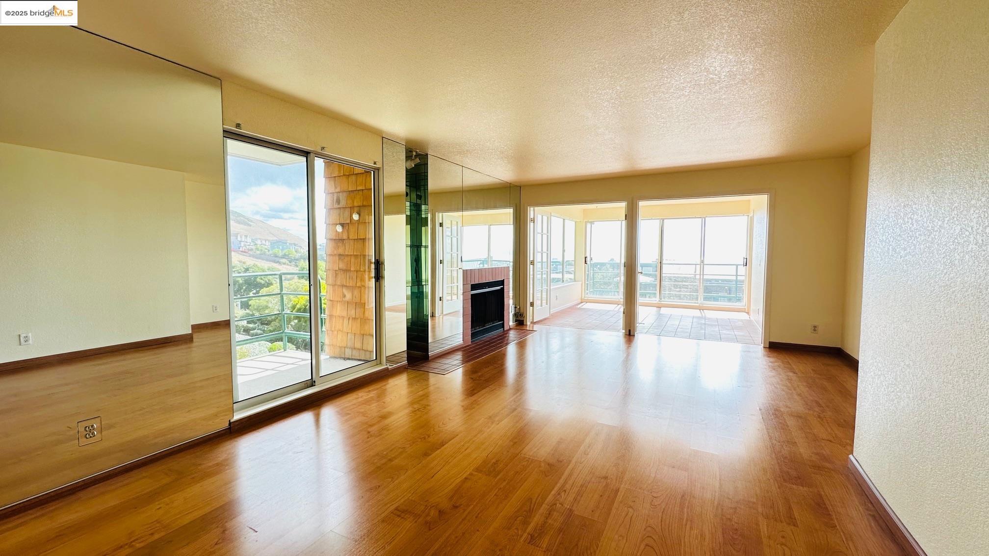 Photo #12: 41113143 Listing: Photo #12