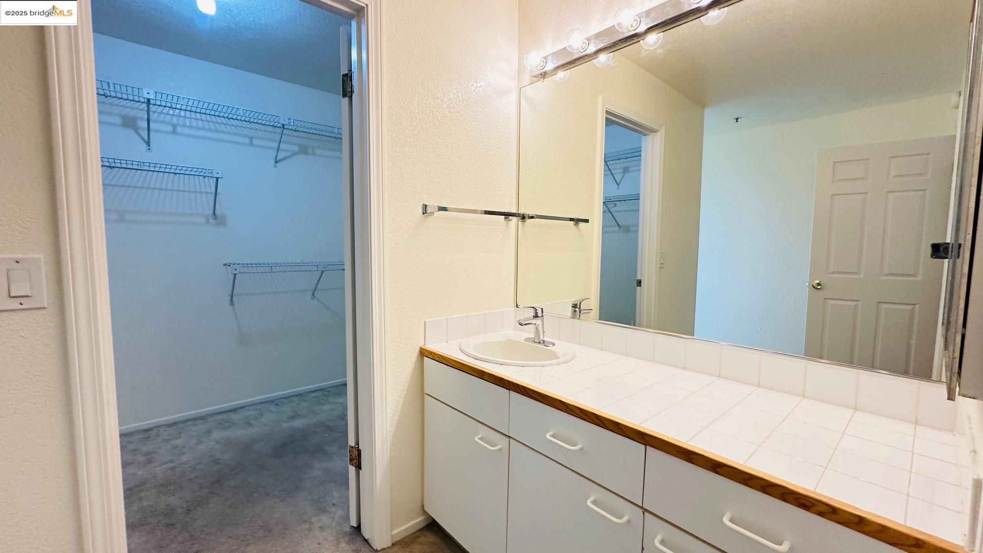 Photo #23: 41113143 Listing: Photo #23