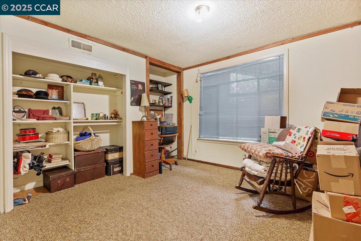 Detail Gallery Image 16 of 20 For 19 via Floreado, Orinda,  CA 94563 - 3 Beds | 2 Baths