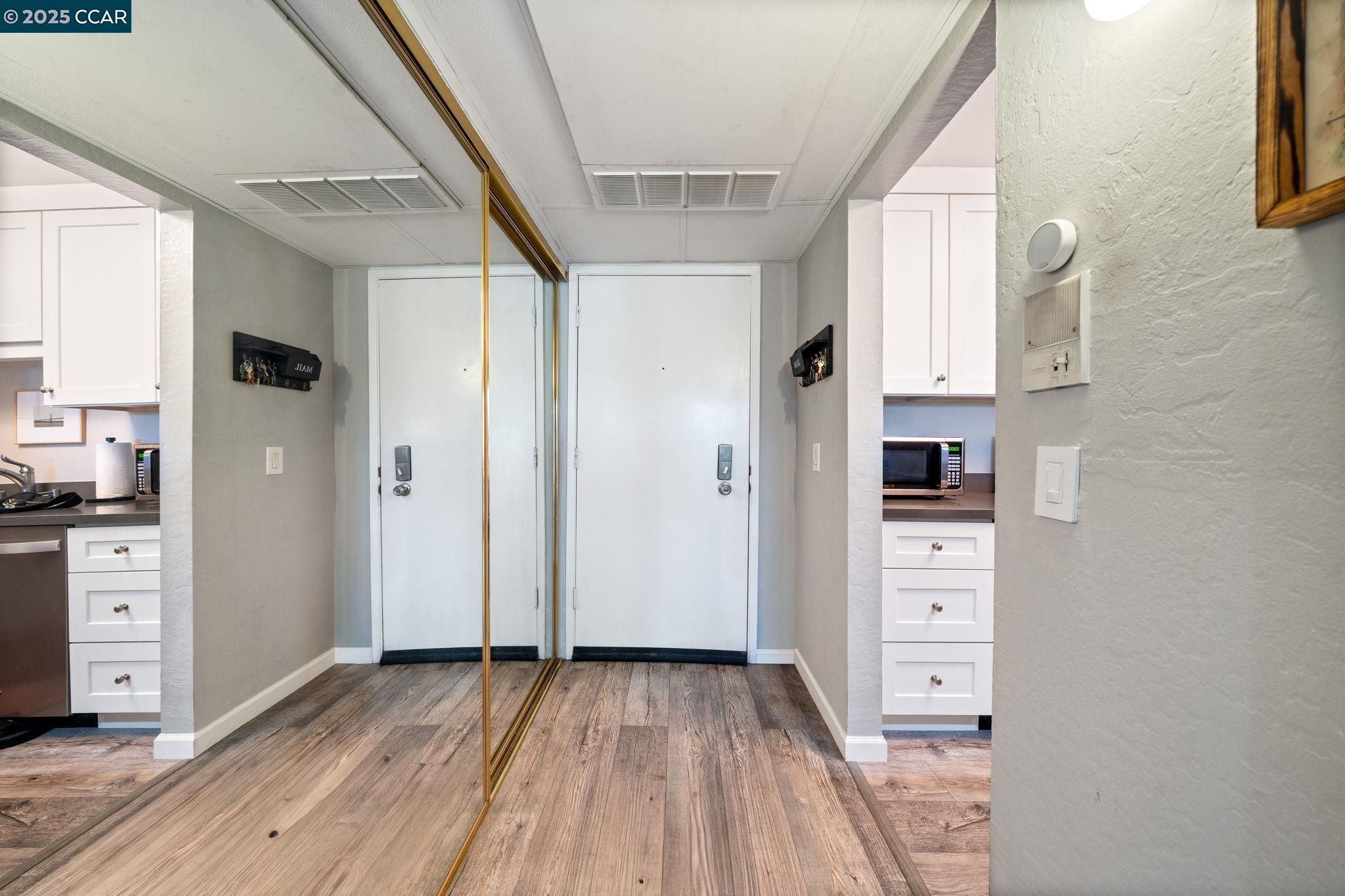 Photo #12: 41113152 Listing: Photo #12