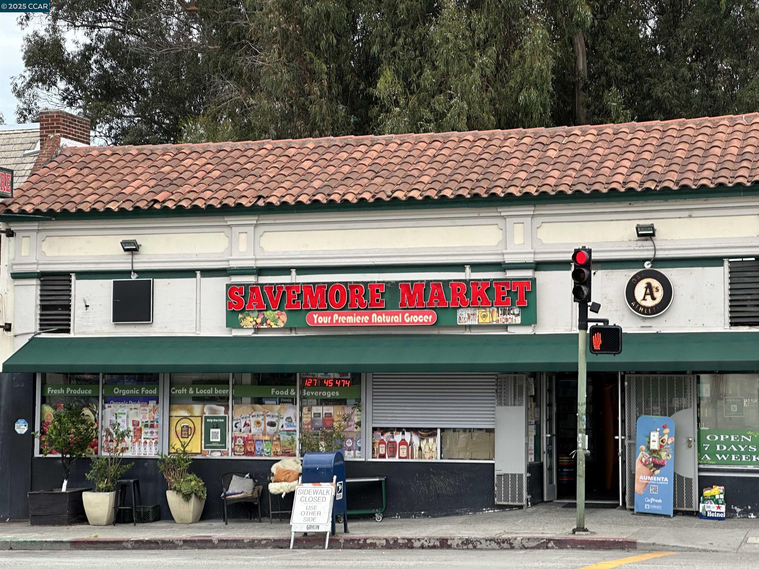 Detail Gallery Image 30 of 36 For 4426 Park Blvd, Oakland,  CA 94602 - 2 Beds | 2 Baths