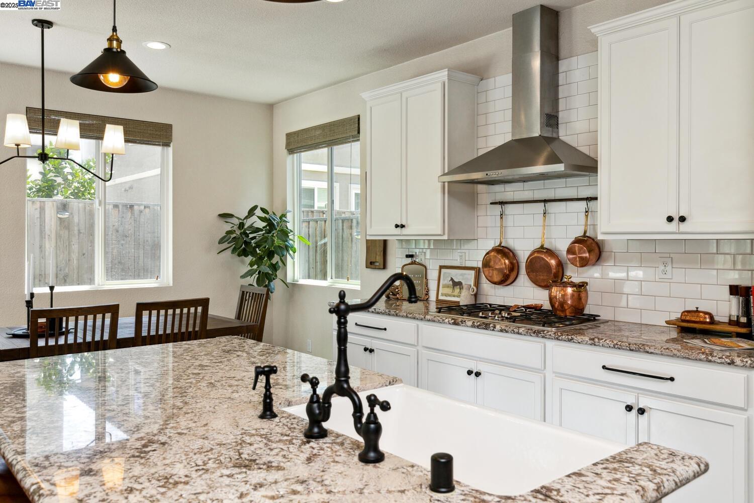 Detail Gallery Image 15 of 52 For 280 Coolcrest Dr., Oakley,  CA 94561-2865 - 4 Beds | 3 Baths