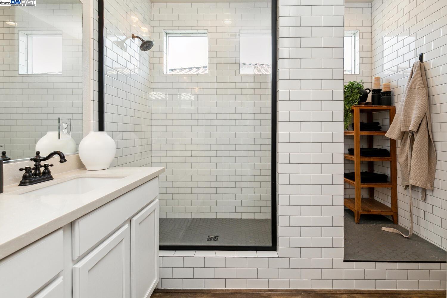 Detail Gallery Image 29 of 52 For 280 Coolcrest Dr., Oakley,  CA 94561-2865 - 4 Beds | 3 Baths