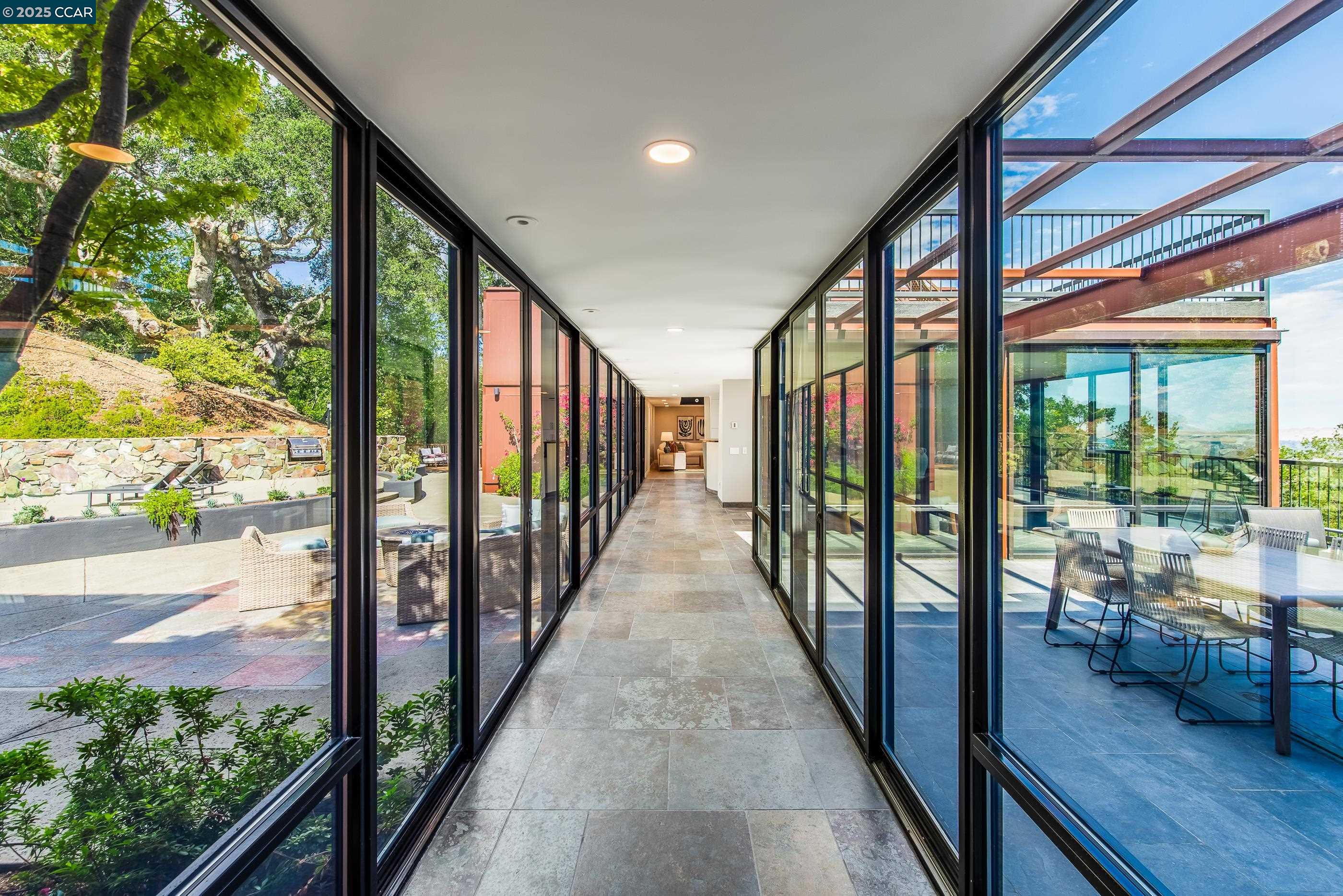 Detail Gallery Image 11 of 55 For 101 Greenbank Drive, Lafayette,  CA 94549 - 8 Beds | 8/1 Baths