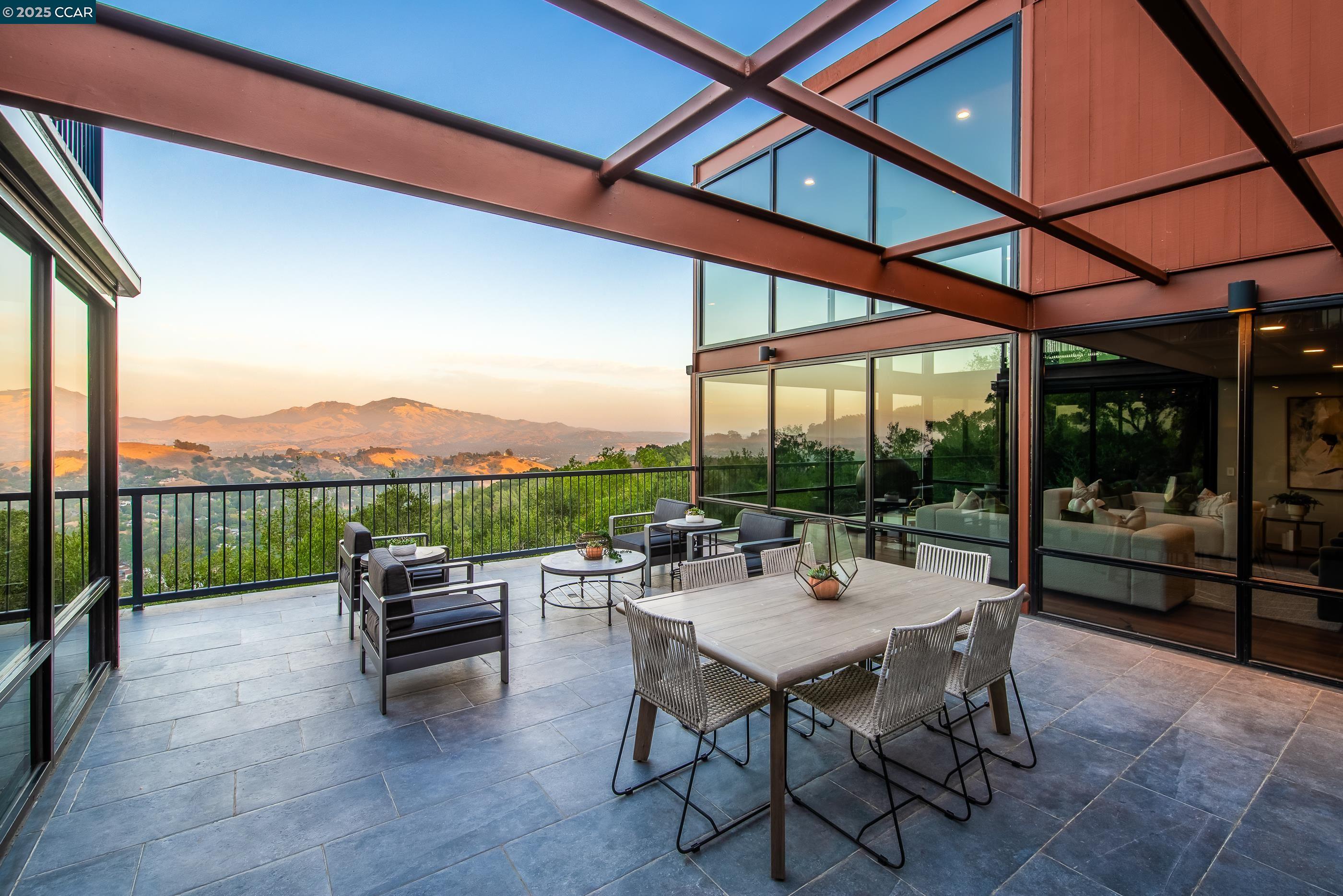 Detail Gallery Image 15 of 55 For 101 Greenbank Drive, Lafayette,  CA 94549 - 8 Beds | 8/1 Baths