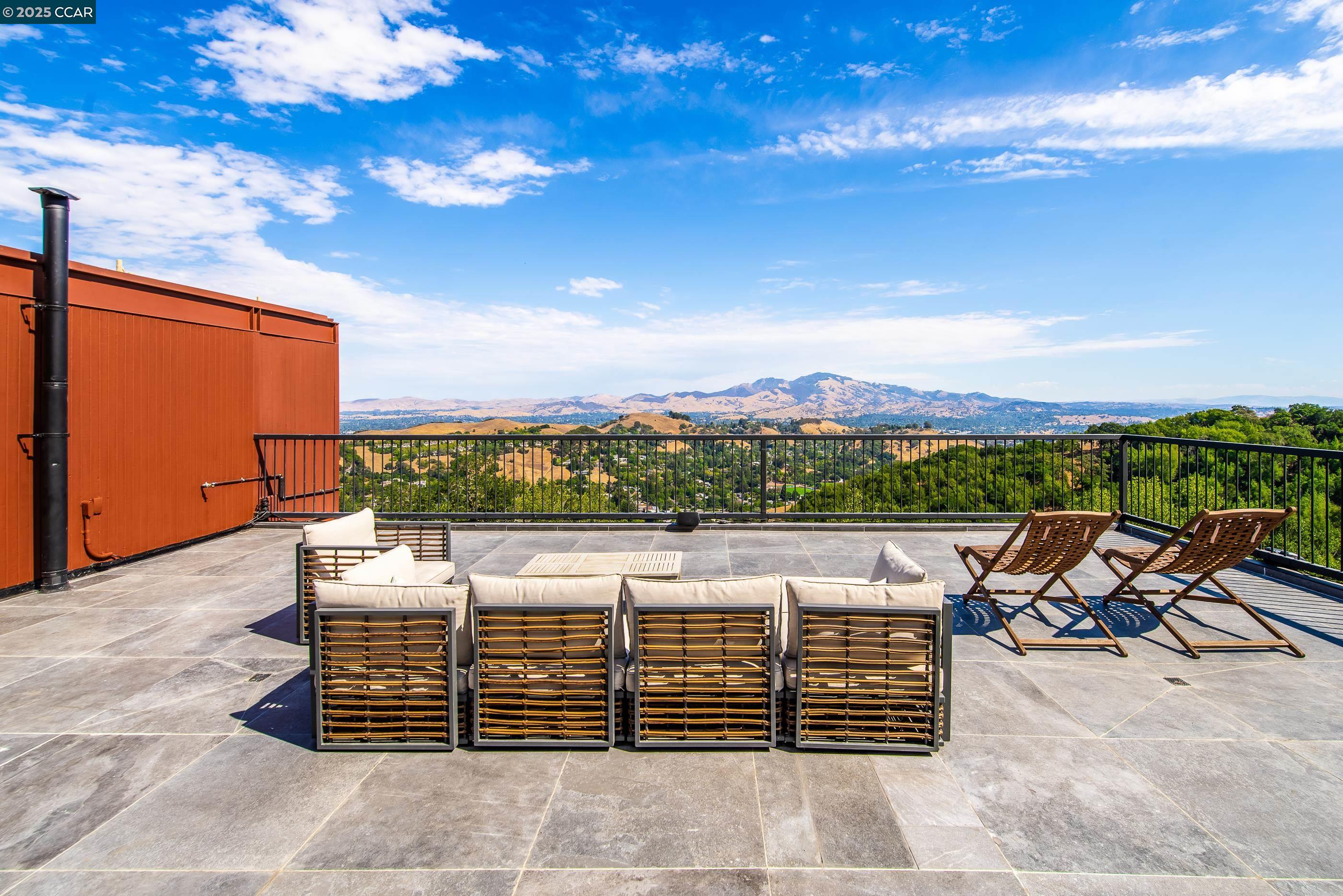 Detail Gallery Image 26 of 55 For 101 Greenbank Drive, Lafayette,  CA 94549 - 8 Beds | 8/1 Baths