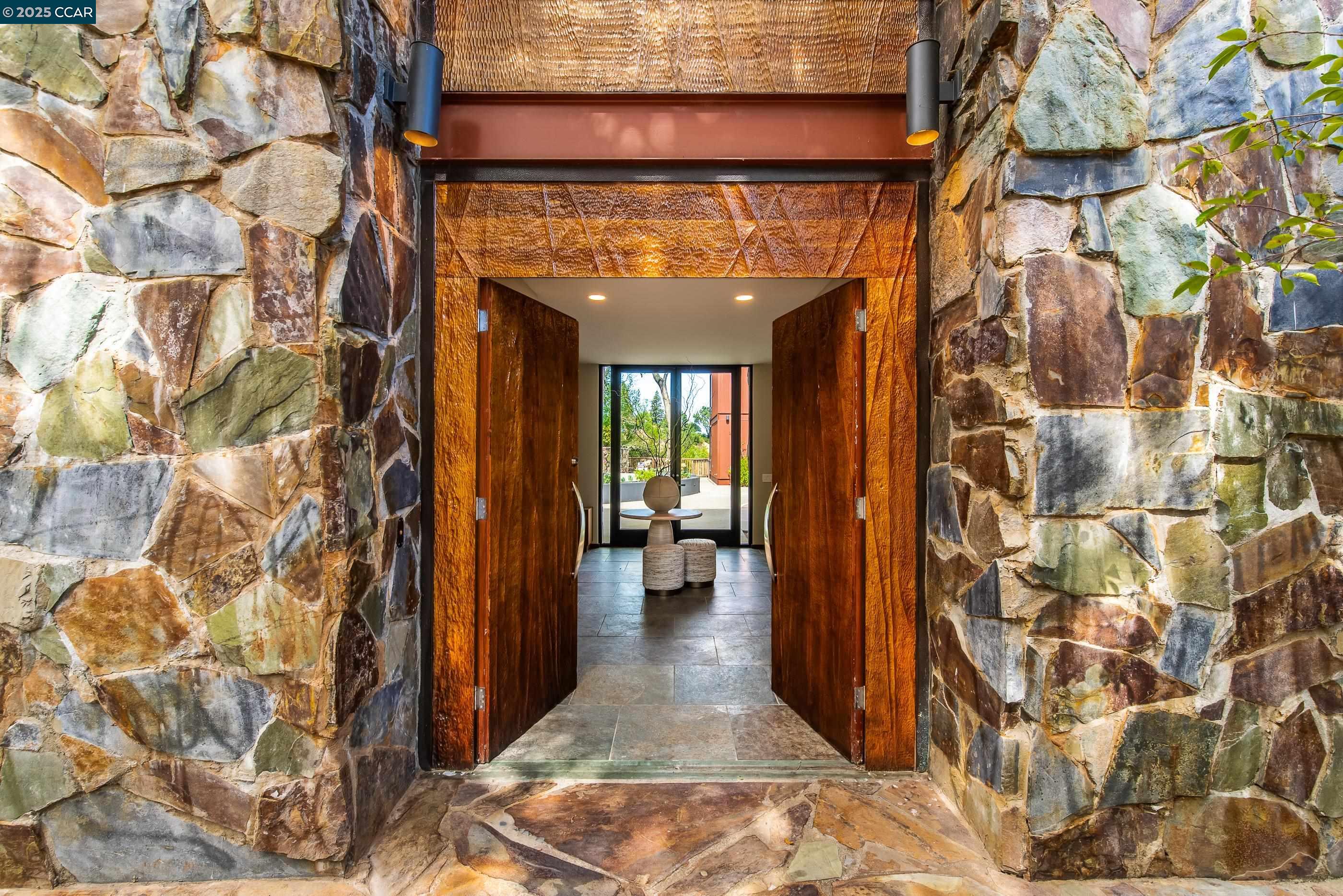 Detail Gallery Image 4 of 55 For 101 Greenbank Drive, Lafayette,  CA 94549 - 8 Beds | 8/1 Baths