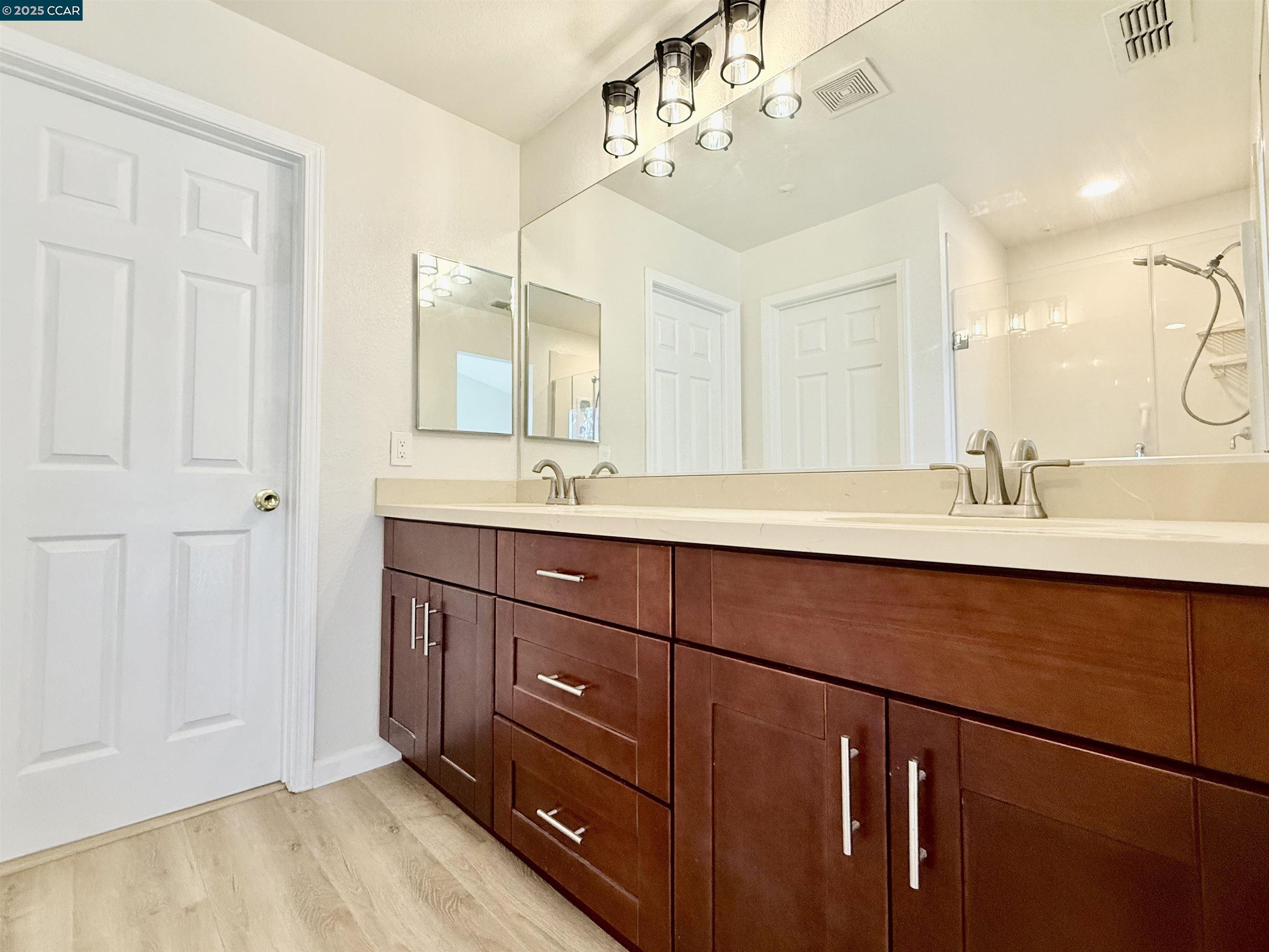 Detail Gallery Image 13 of 21 For 815 Spring Mountain Ln, American Canyon,  CA 94503 - 3 Beds | 2/1 Baths