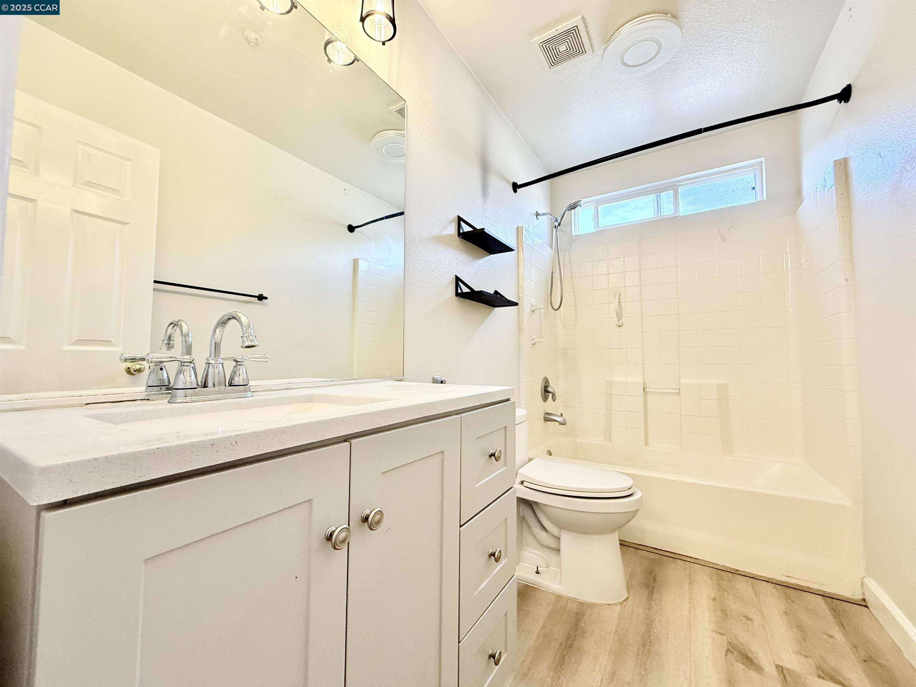 Detail Gallery Image 18 of 21 For 815 Spring Mountain Ln, American Canyon,  CA 94503 - 3 Beds | 2/1 Baths