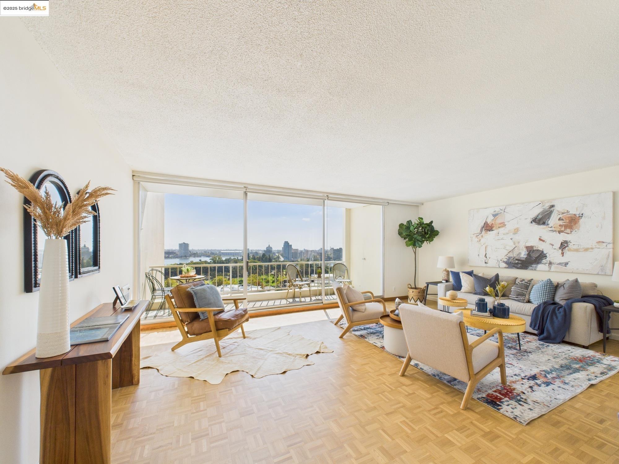 Browse active condo listings in LAKE MERRITT