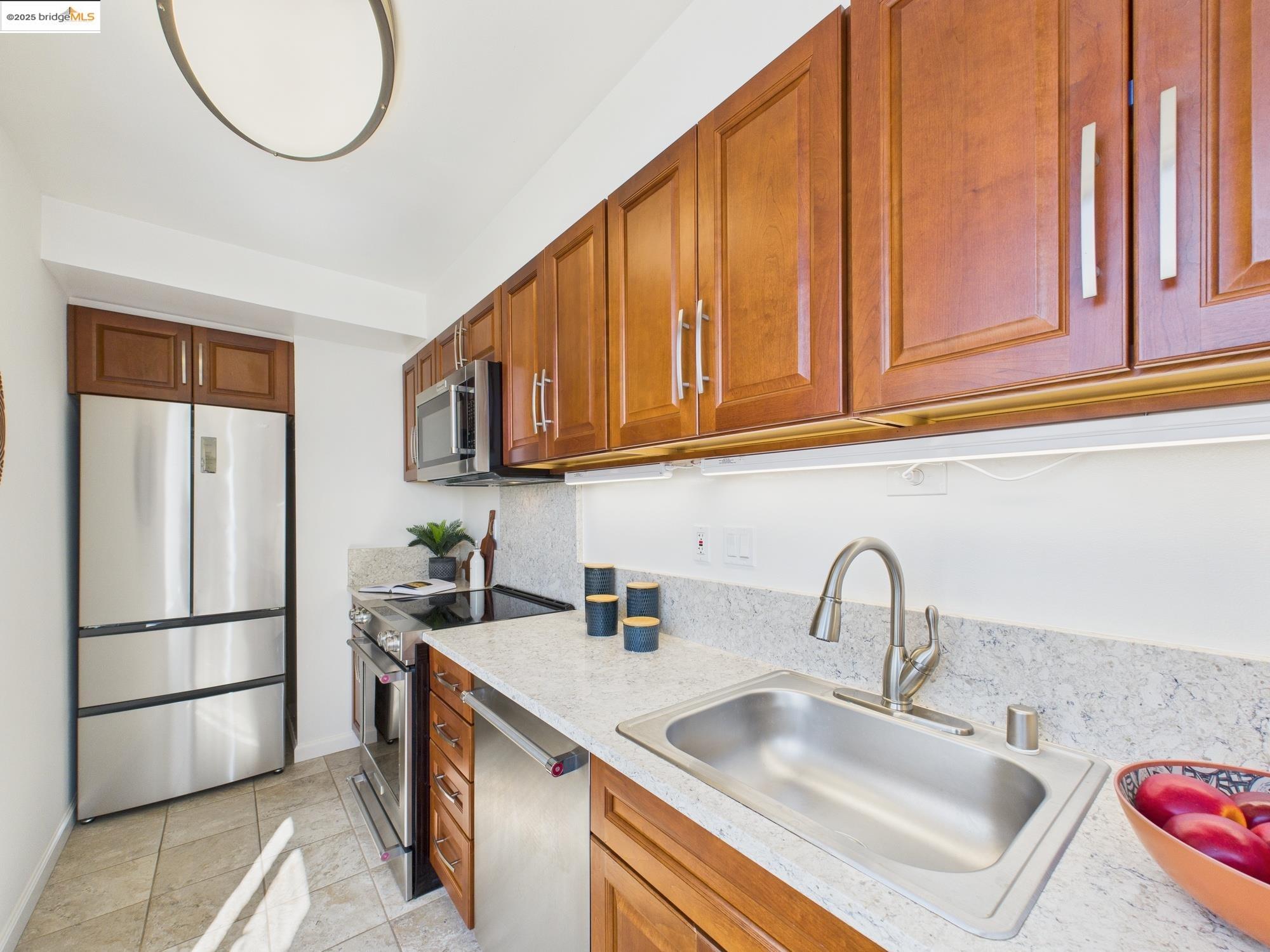 Photo #12: 41113176 Listing: Photo #12