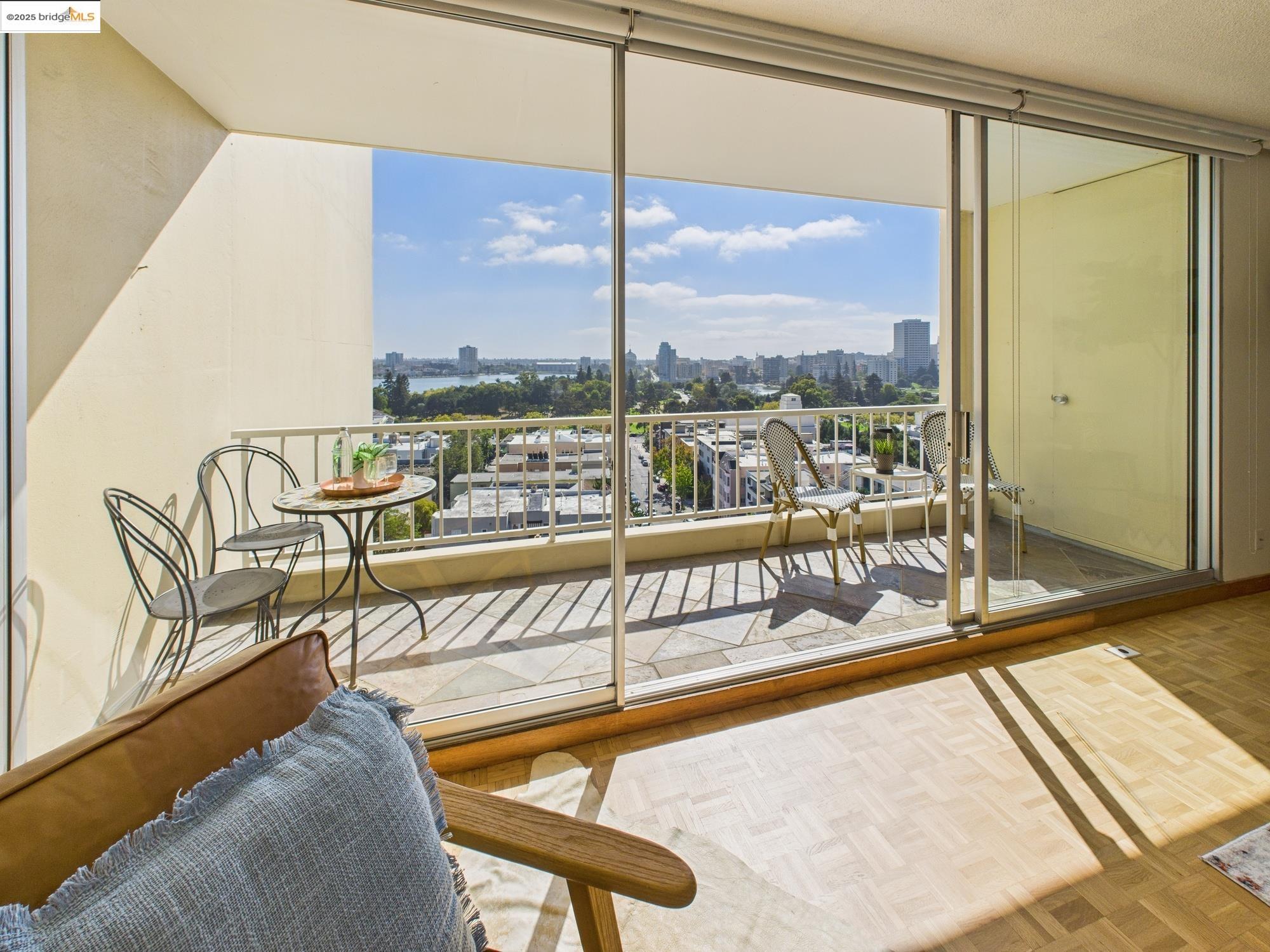 Photo #8: 41113176 Listing: Photo #8