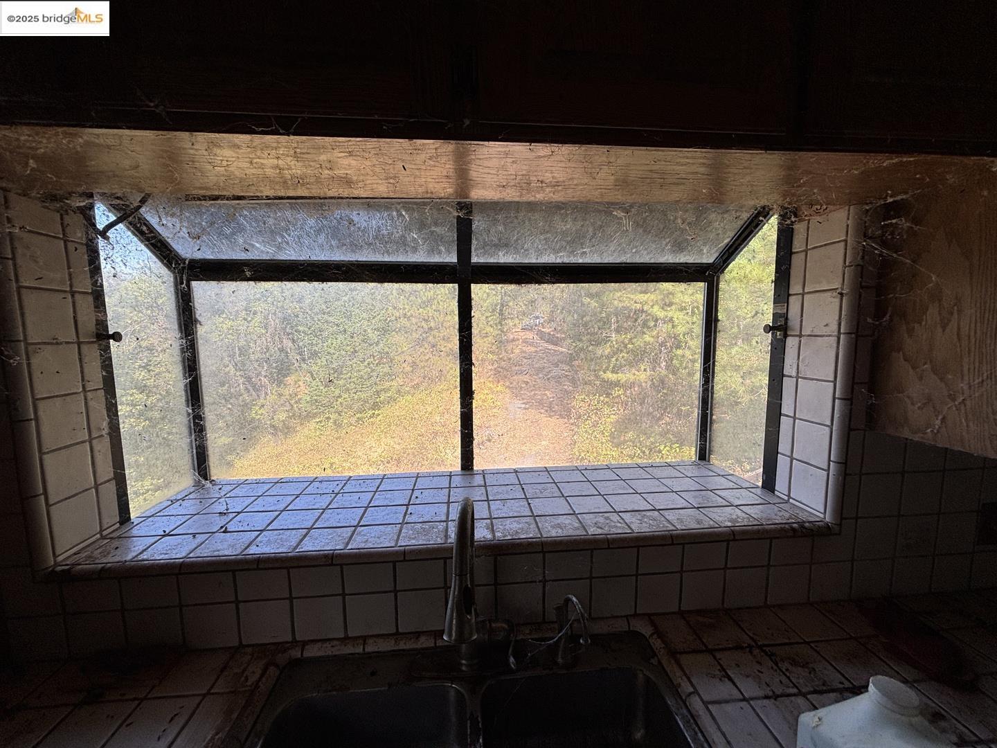 Detail Gallery Image 16 of 50 For 16584 Kiwi Rd, Grass Valley,  CA 95949 - 3 Beds | 2/1 Baths