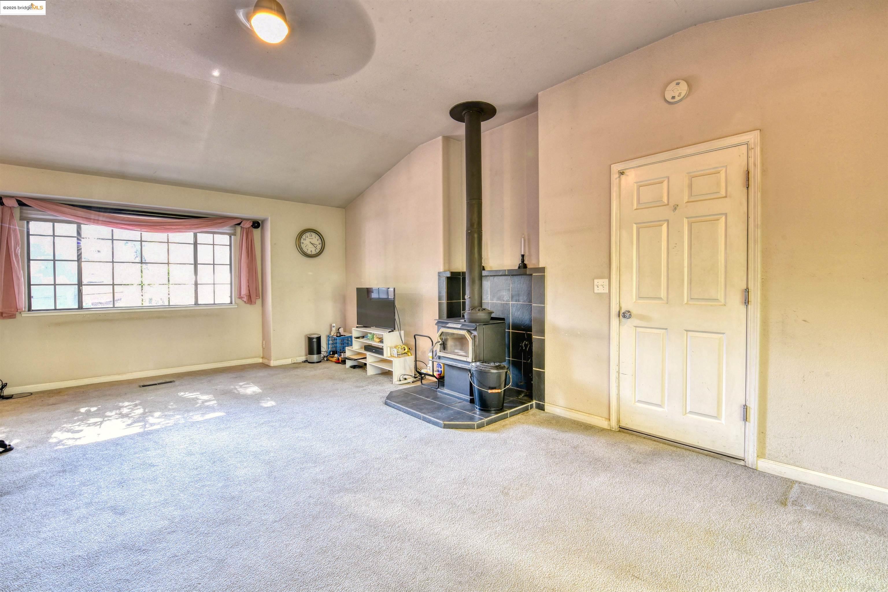 Detail Gallery Image 8 of 16 For 20538 Nob Hill Cr, Groveland,  CA 95321-9576 - 3 Beds | 2 Baths