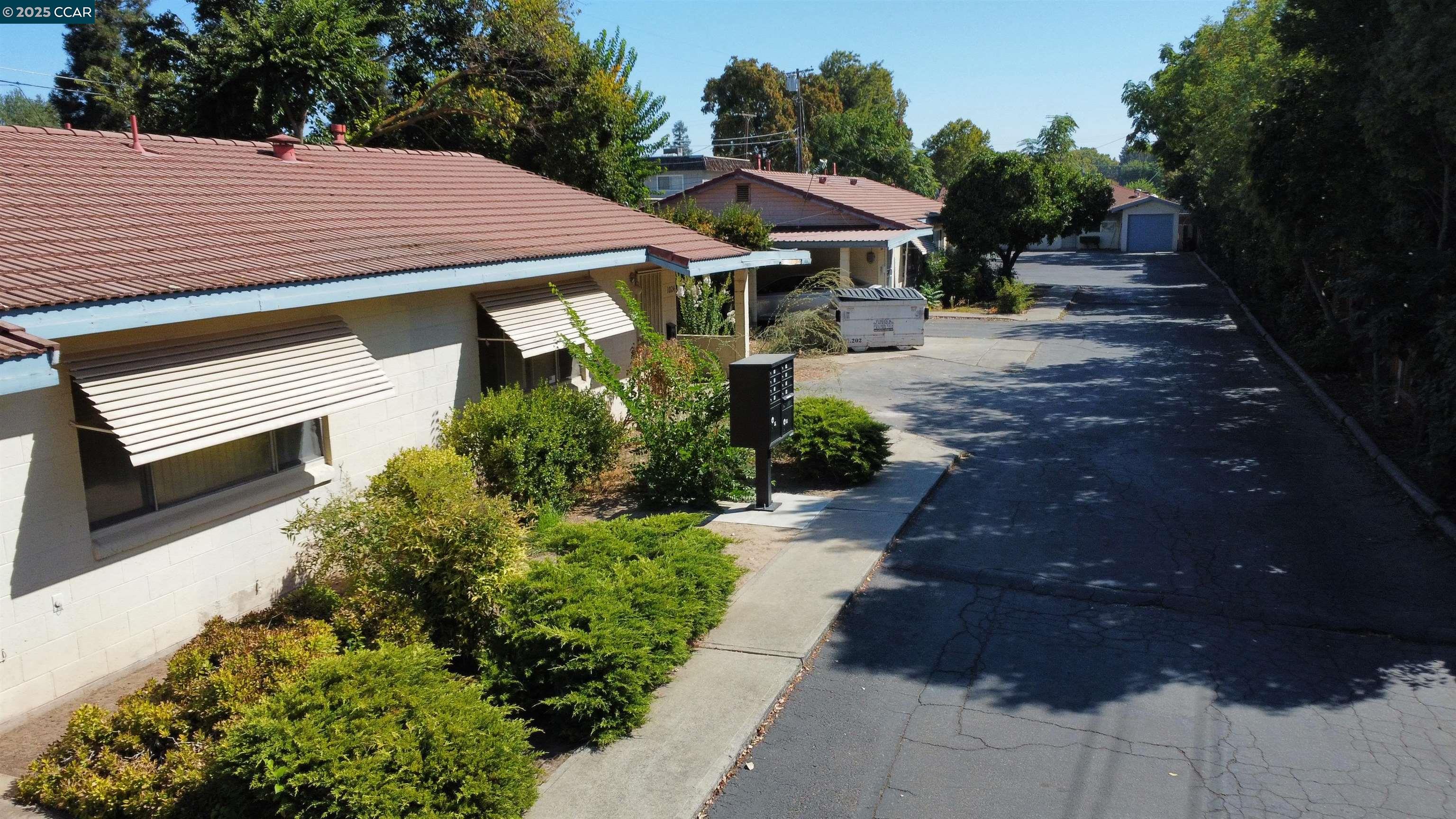 Detail Gallery Image 4 of 16 For 1036 N Olive Ave, Turlock,  CA 95380 - – Beds | – Baths