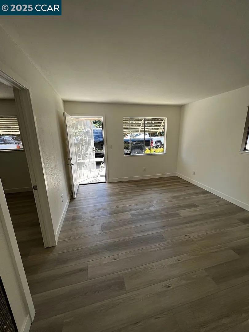 Detail Gallery Image 5 of 16 For 1036 N Olive Ave, Turlock,  CA 95380 - – Beds | – Baths