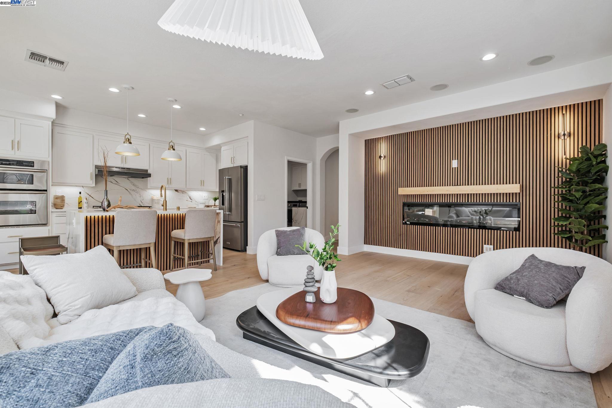 Detail Gallery Image 12 of 49 For 37811 Fernwood Ct, Fremont,  CA 94538 - 5 Beds | 3 Baths