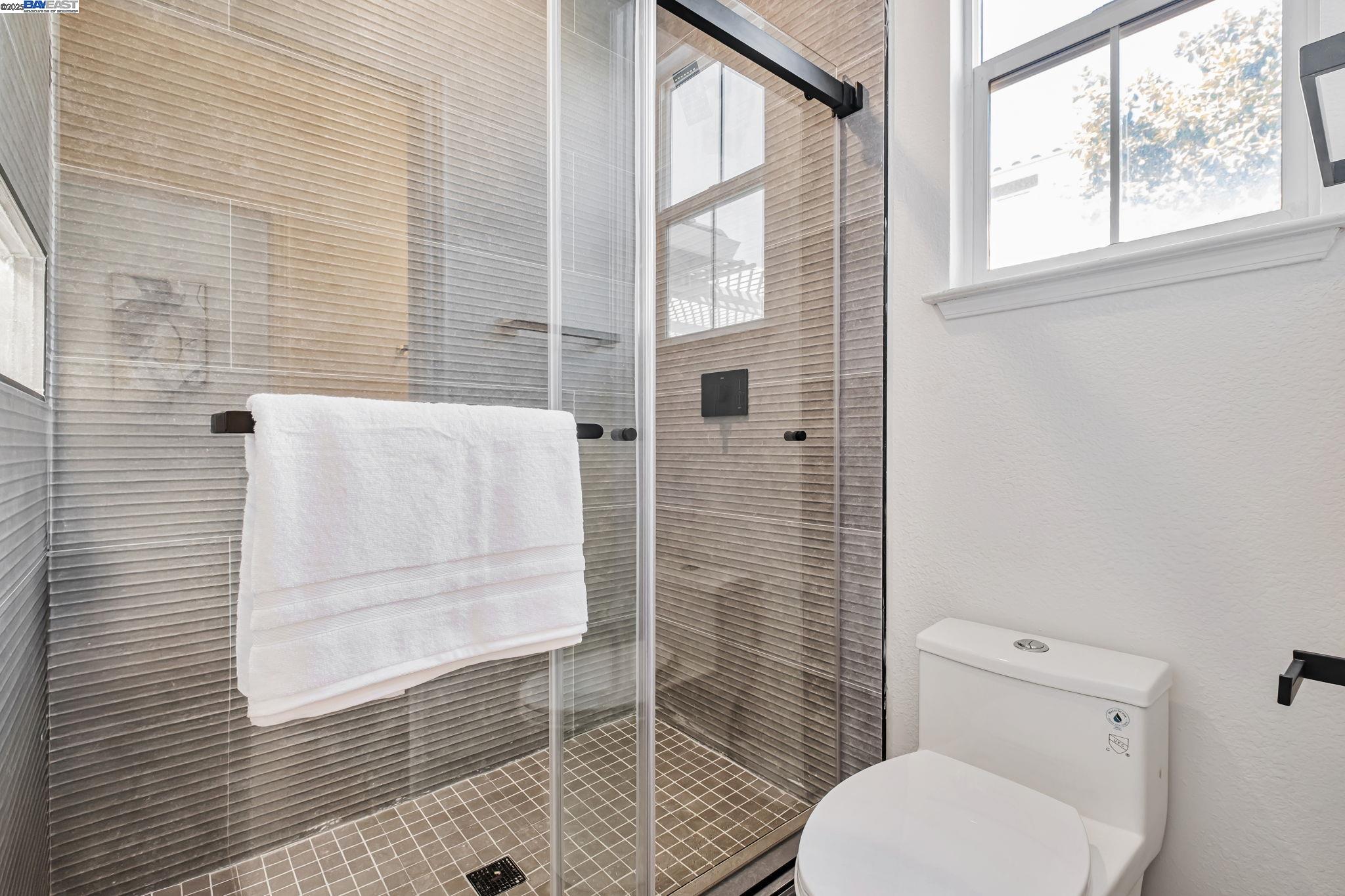 Detail Gallery Image 37 of 49 For 37811 Fernwood Ct, Fremont,  CA 94538 - 5 Beds | 3 Baths