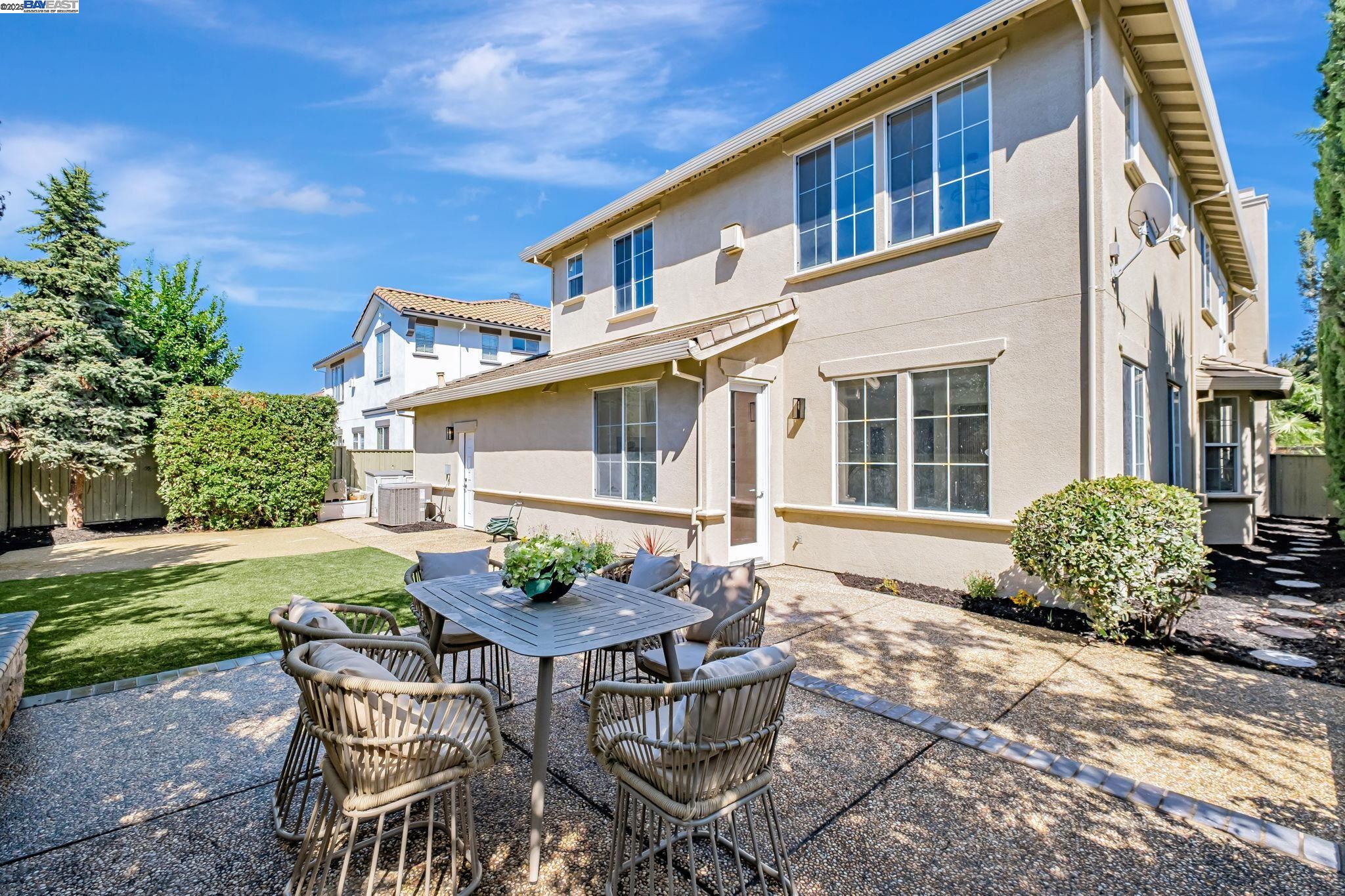 Detail Gallery Image 40 of 49 For 37811 Fernwood Ct, Fremont,  CA 94538 - 5 Beds | 3 Baths