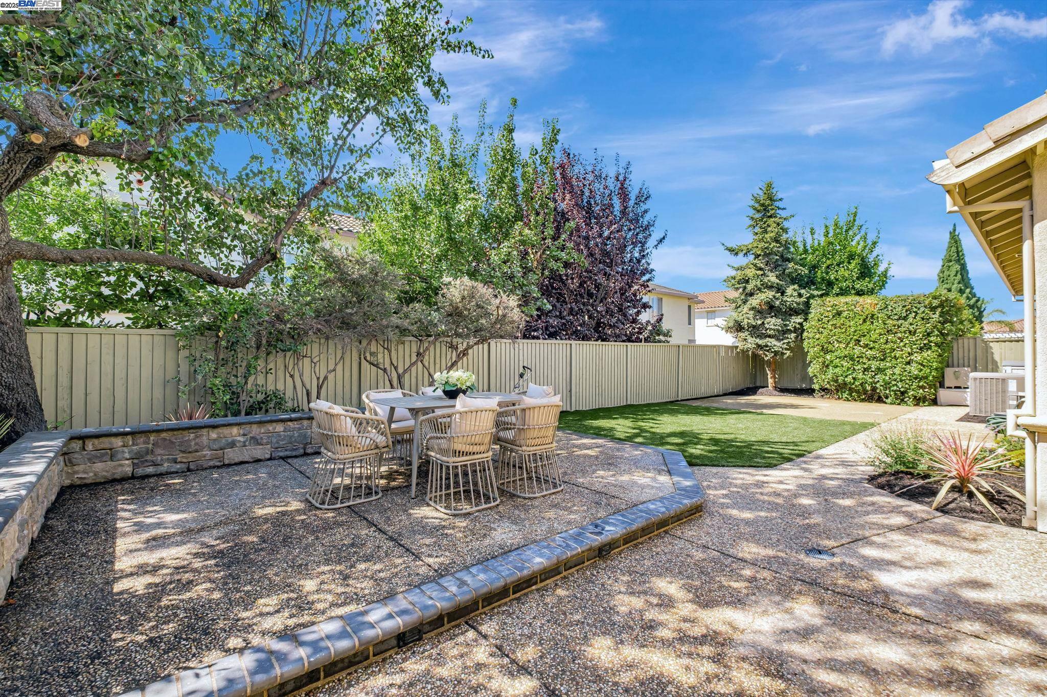 Detail Gallery Image 43 of 49 For 37811 Fernwood Ct, Fremont,  CA 94538 - 5 Beds | 3 Baths