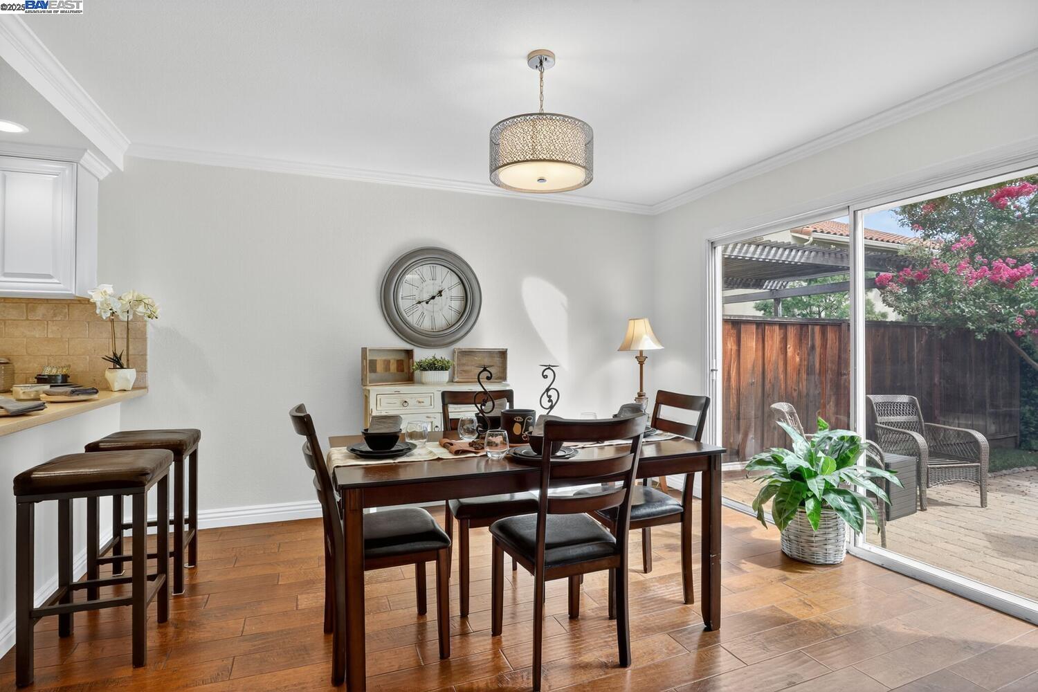 Detail Gallery Image 11 of 37 For 214 Bellflower Dr, San Ramon,  CA 94582 - 3 Beds | 2/1 Baths