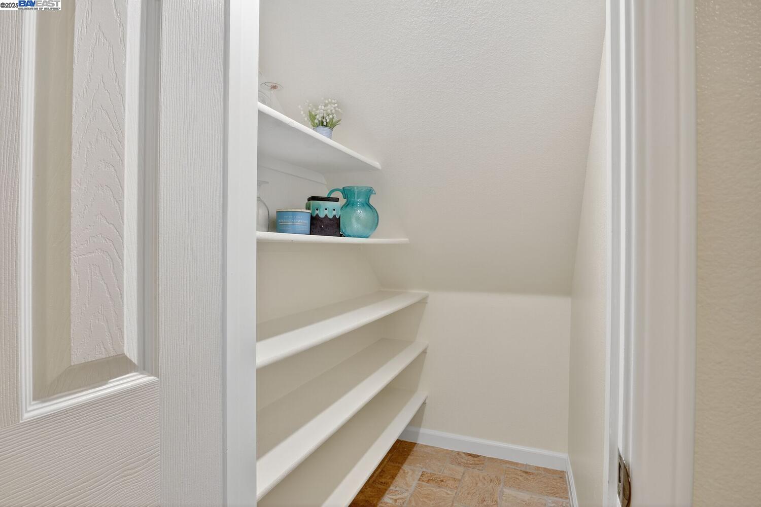 Detail Gallery Image 18 of 37 For 214 Bellflower Dr, San Ramon,  CA 94582 - 3 Beds | 2/1 Baths
