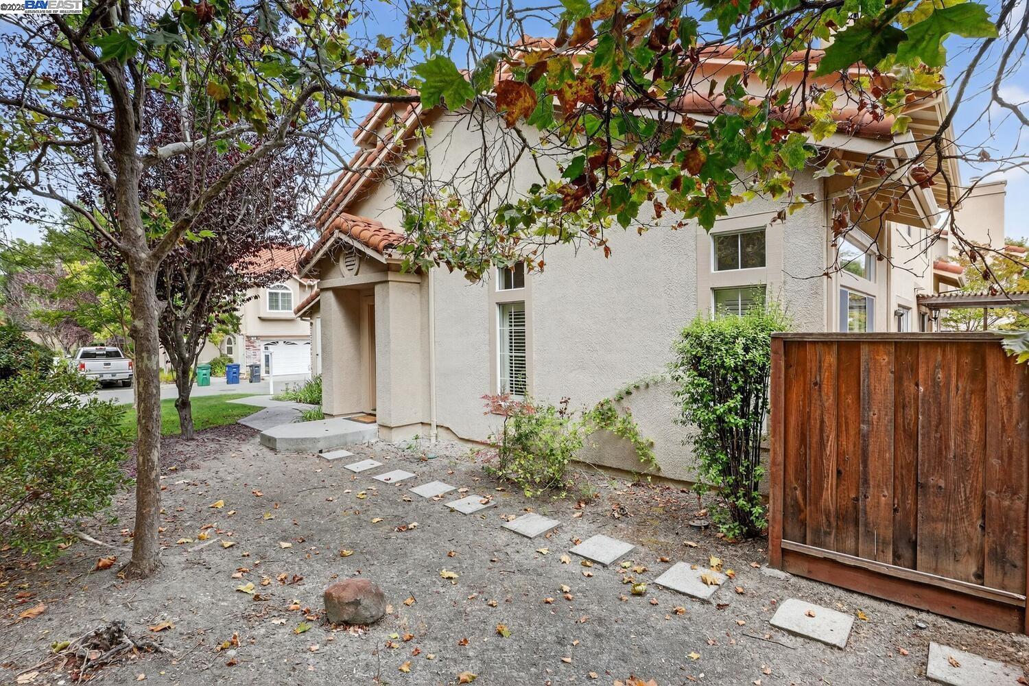 Detail Gallery Image 30 of 37 For 214 Bellflower Dr, San Ramon,  CA 94582 - 3 Beds | 2/1 Baths