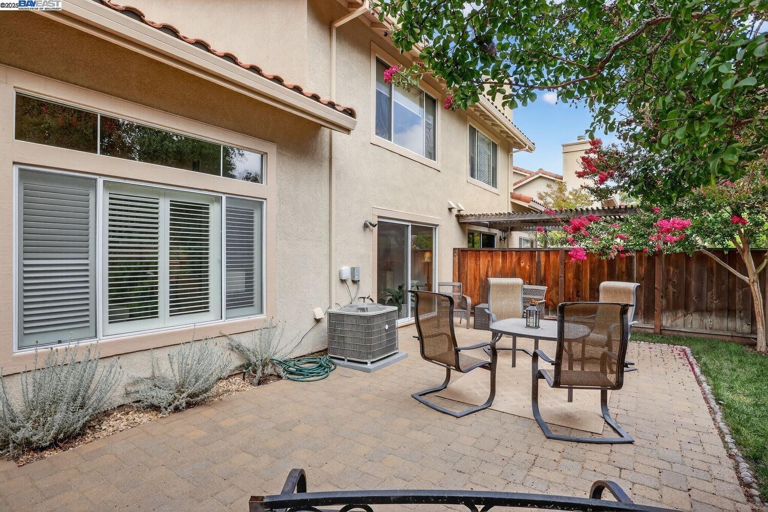 Detail Gallery Image 32 of 37 For 214 Bellflower Dr, San Ramon,  CA 94582 - 3 Beds | 2/1 Baths