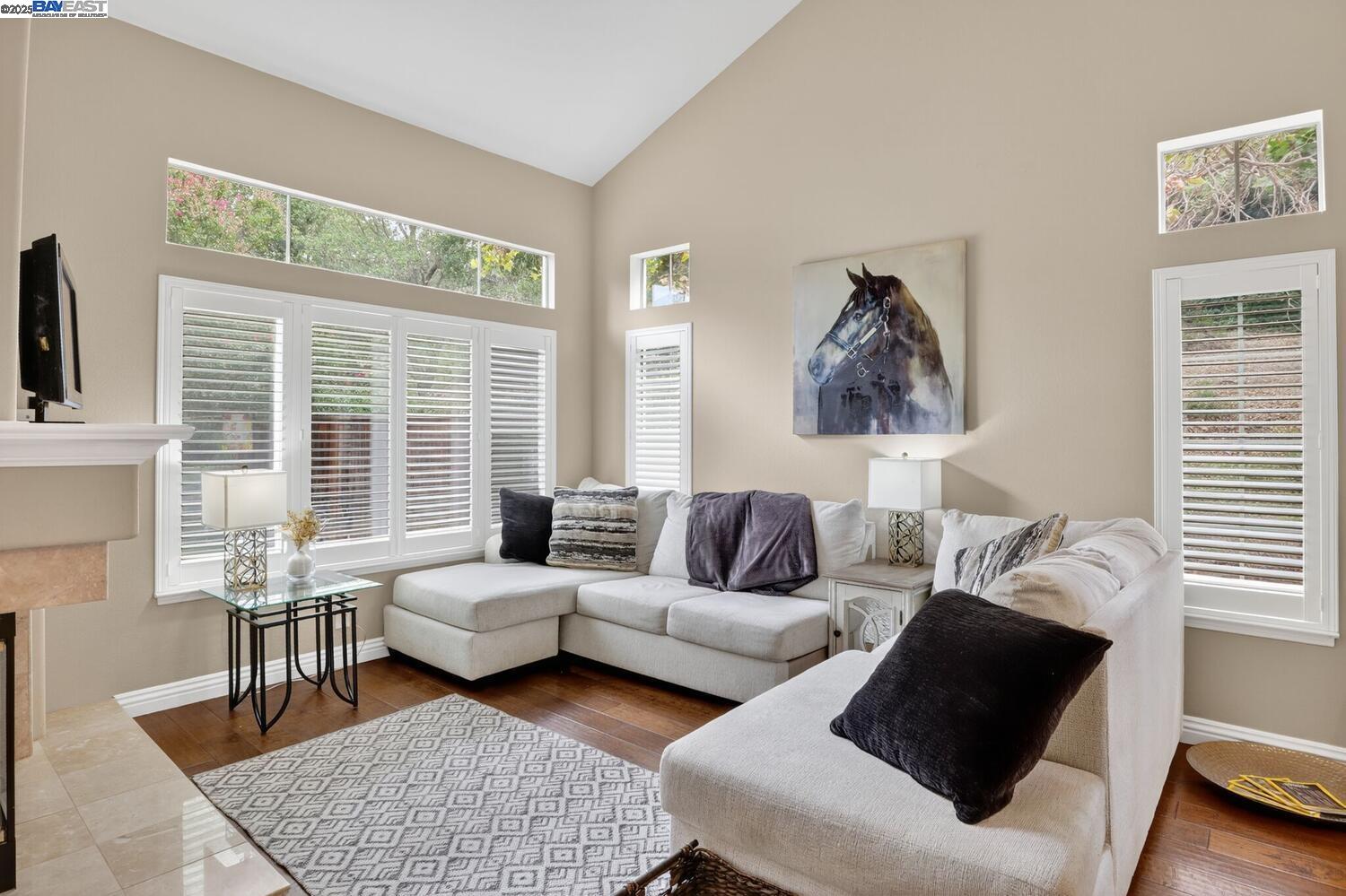 Detail Gallery Image 7 of 37 For 214 Bellflower Dr, San Ramon,  CA 94582 - 3 Beds | 2/1 Baths