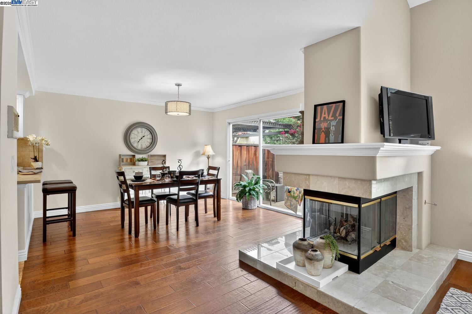 Detail Gallery Image 9 of 37 For 214 Bellflower Dr, San Ramon,  CA 94582 - 3 Beds | 2/1 Baths