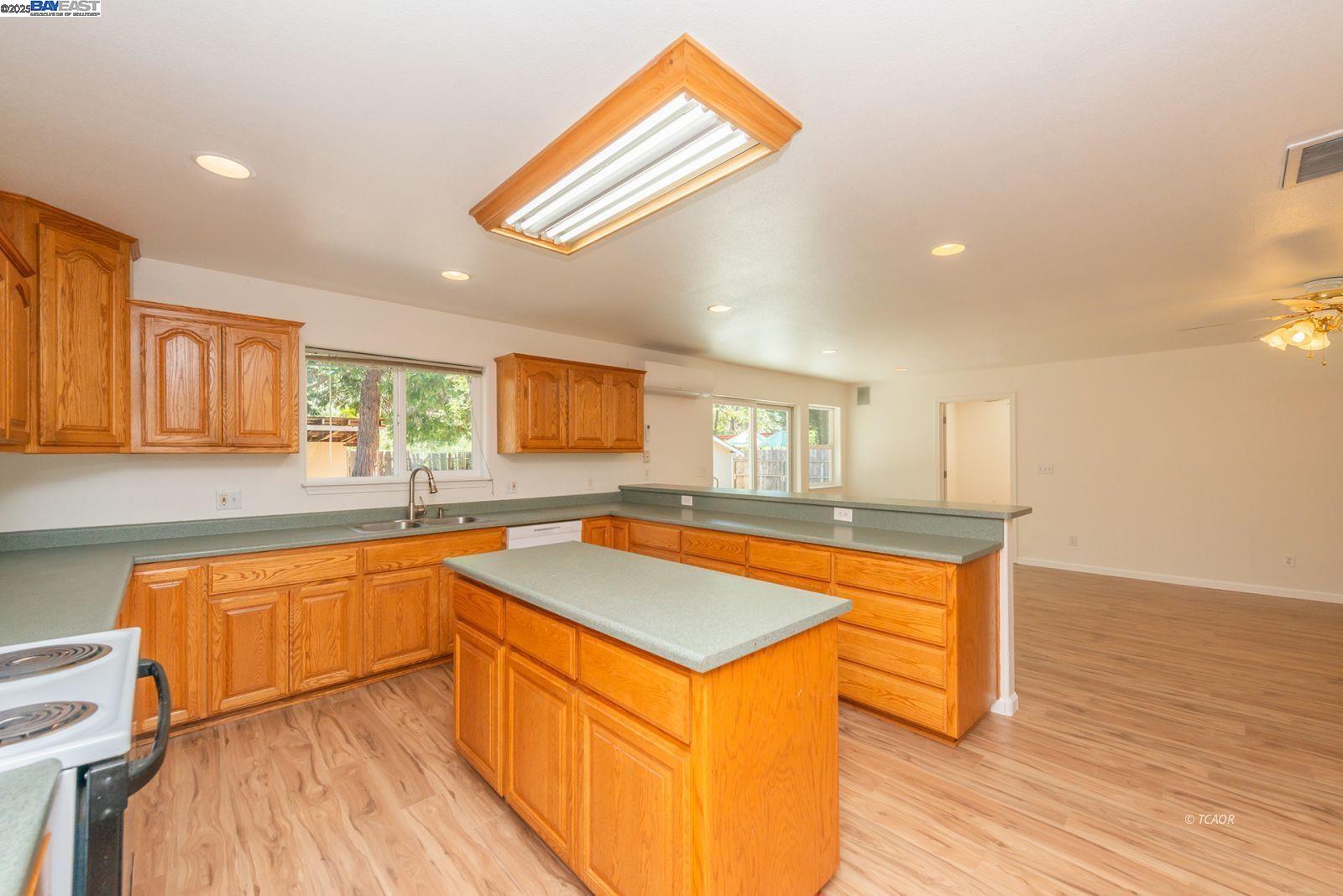 Detail Gallery Image 12 of 47 For 310 Barbara Ave., Weaverville,  CA 96093 - 3 Beds | 2 Baths