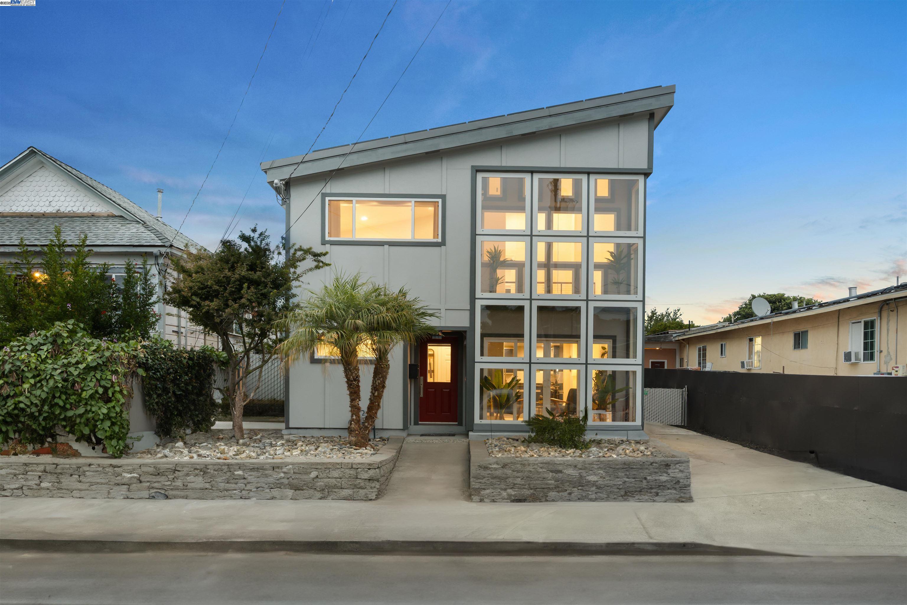 Front Image Thumbnail for BE41113221