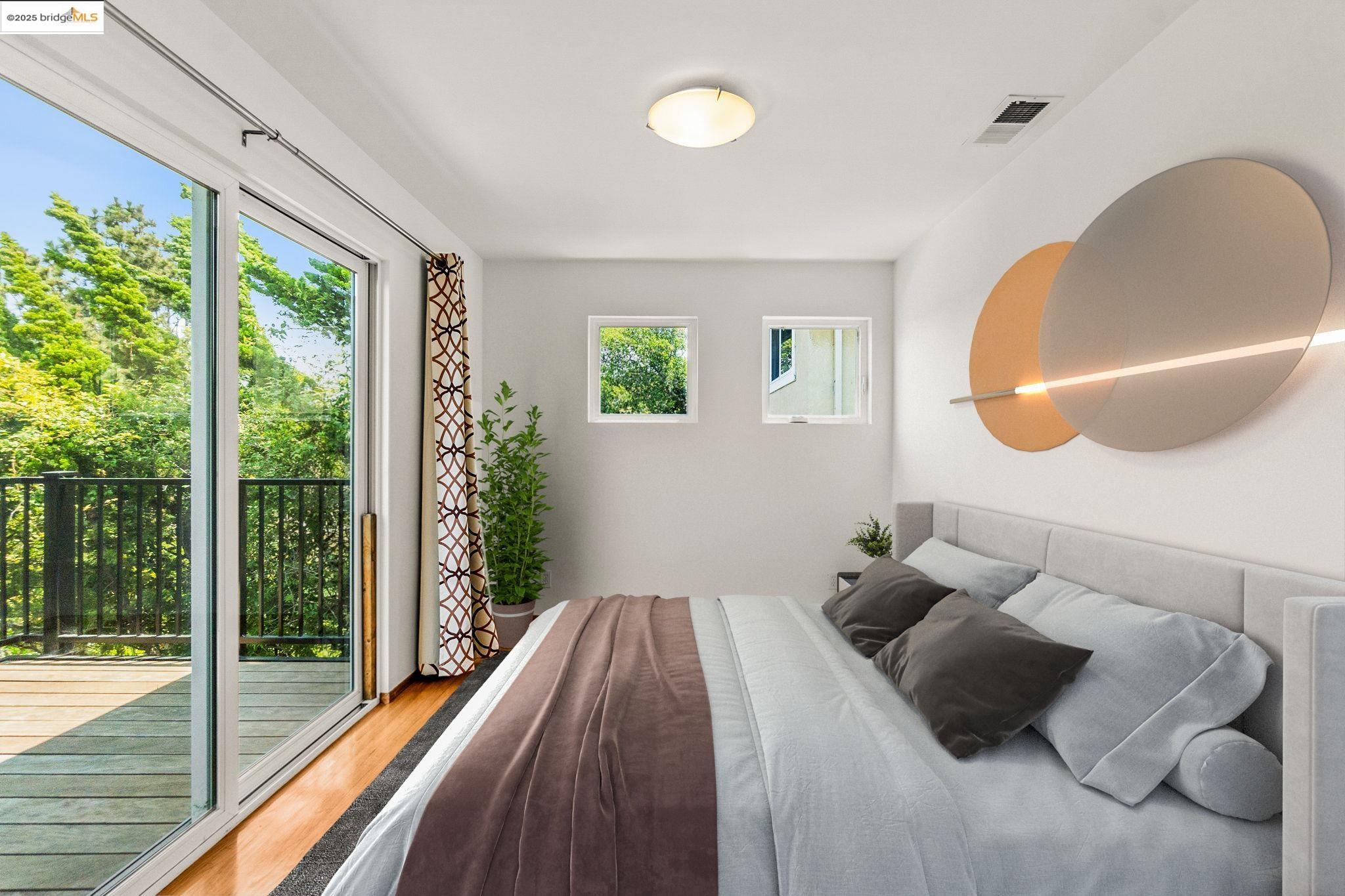 Detail Gallery Image 4 of 23 For 620 Golden Gate, Richmond,  CA 94801 - – Beds | – Baths