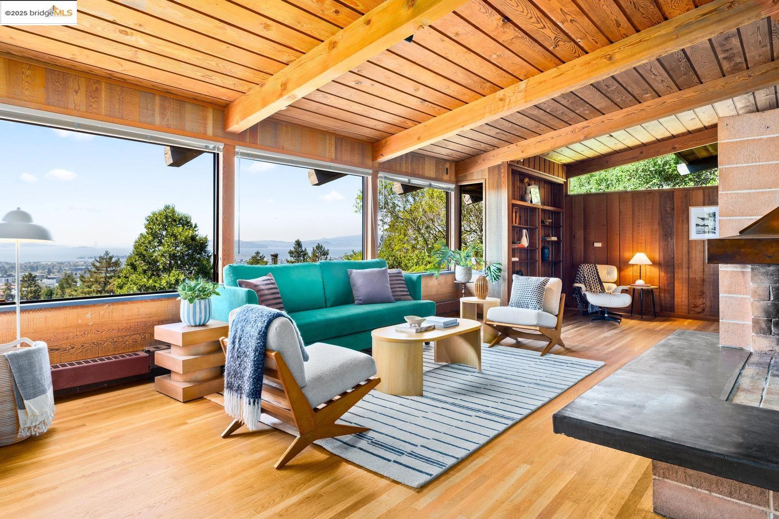 Detail Gallery Image 12 of 60 For 1700 La Vereda Rd, Berkeley,  CA 94709 - 3 Beds | 2/2 Baths