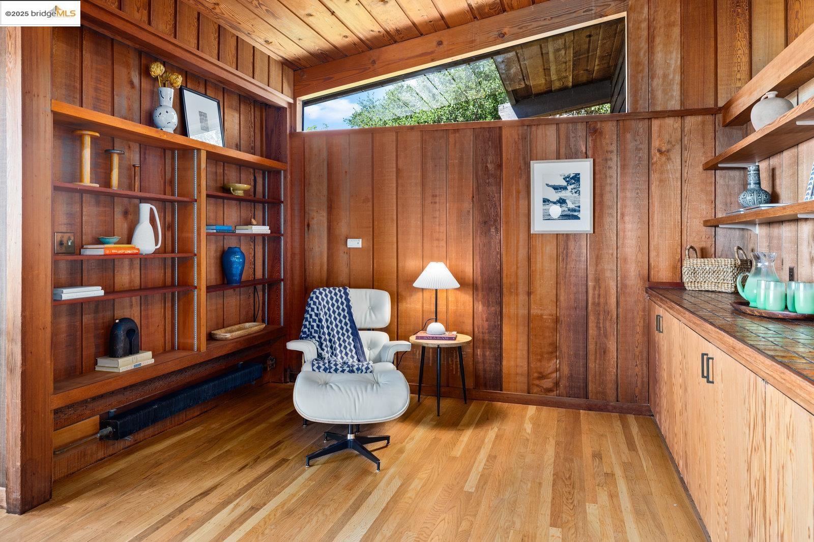 Detail Gallery Image 23 of 60 For 1700 La Vereda Rd, Berkeley,  CA 94709 - 3 Beds | 2/2 Baths