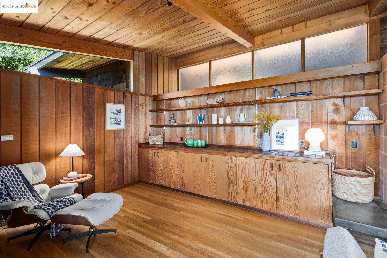 Detail Gallery Image 24 of 60 For 1700 La Vereda Rd, Berkeley,  CA 94709 - 3 Beds | 2/2 Baths