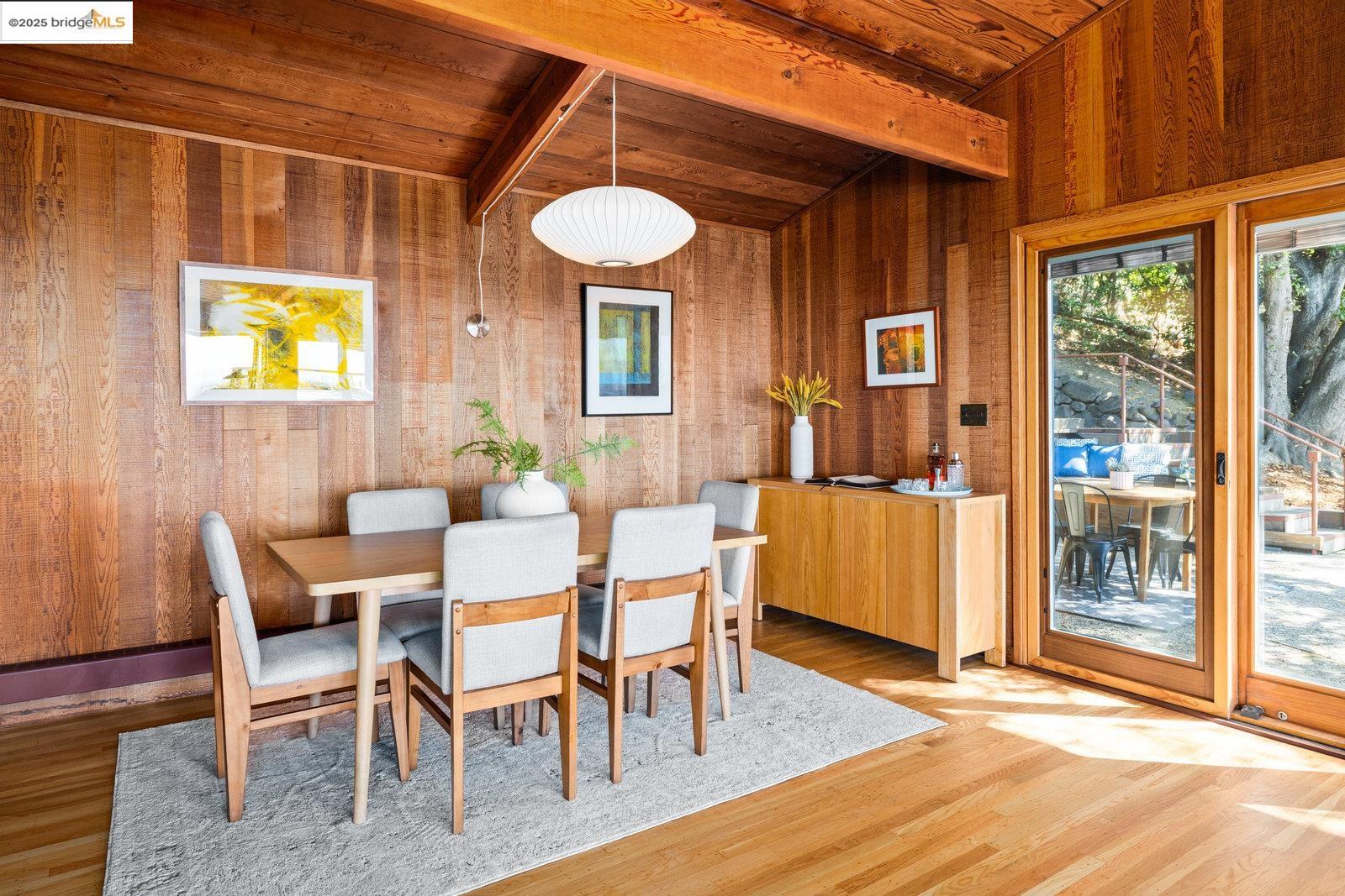 Detail Gallery Image 26 of 60 For 1700 La Vereda Rd, Berkeley,  CA 94709 - 3 Beds | 2/2 Baths