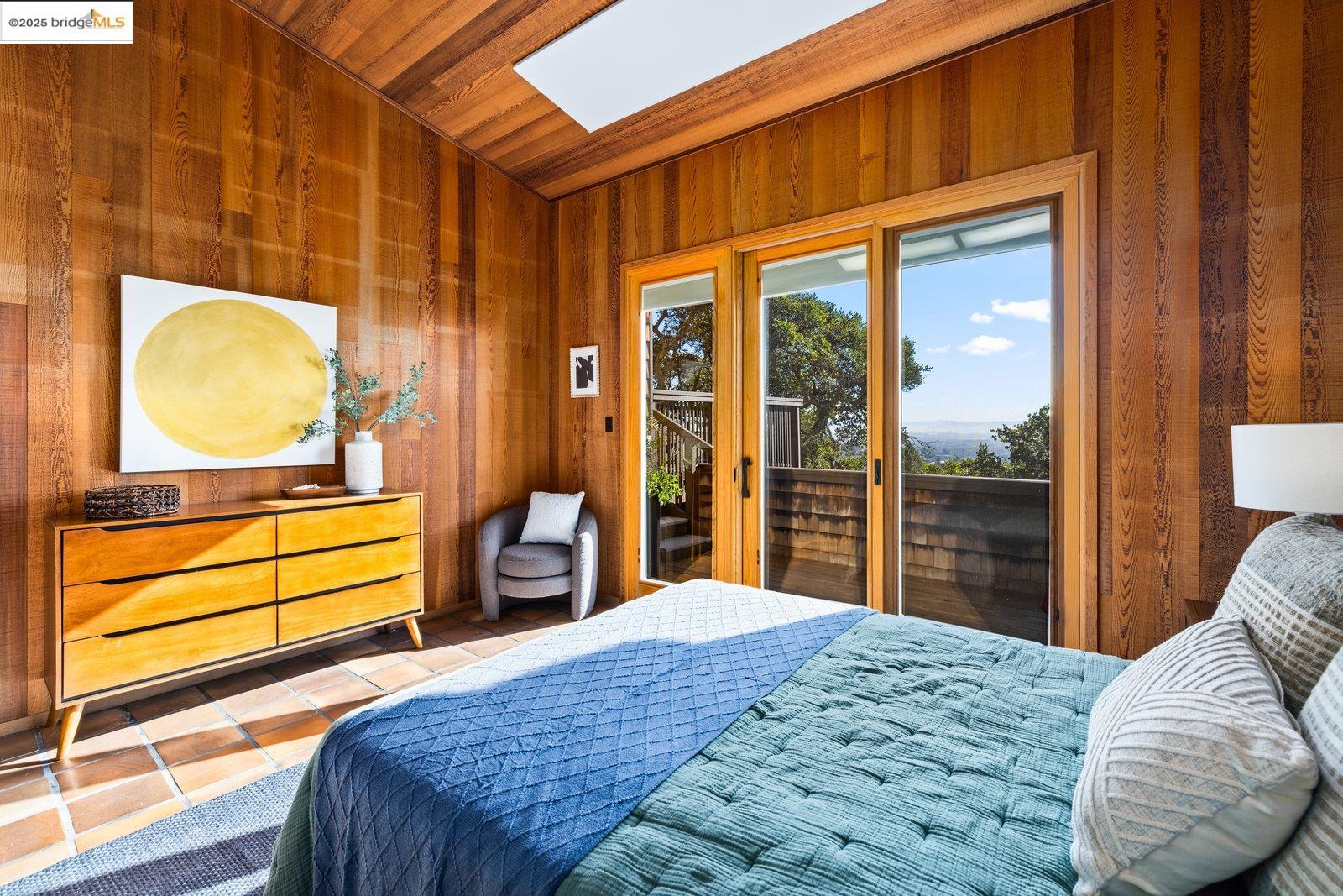 Detail Gallery Image 45 of 60 For 1700 La Vereda Rd, Berkeley,  CA 94709 - 3 Beds | 2/2 Baths