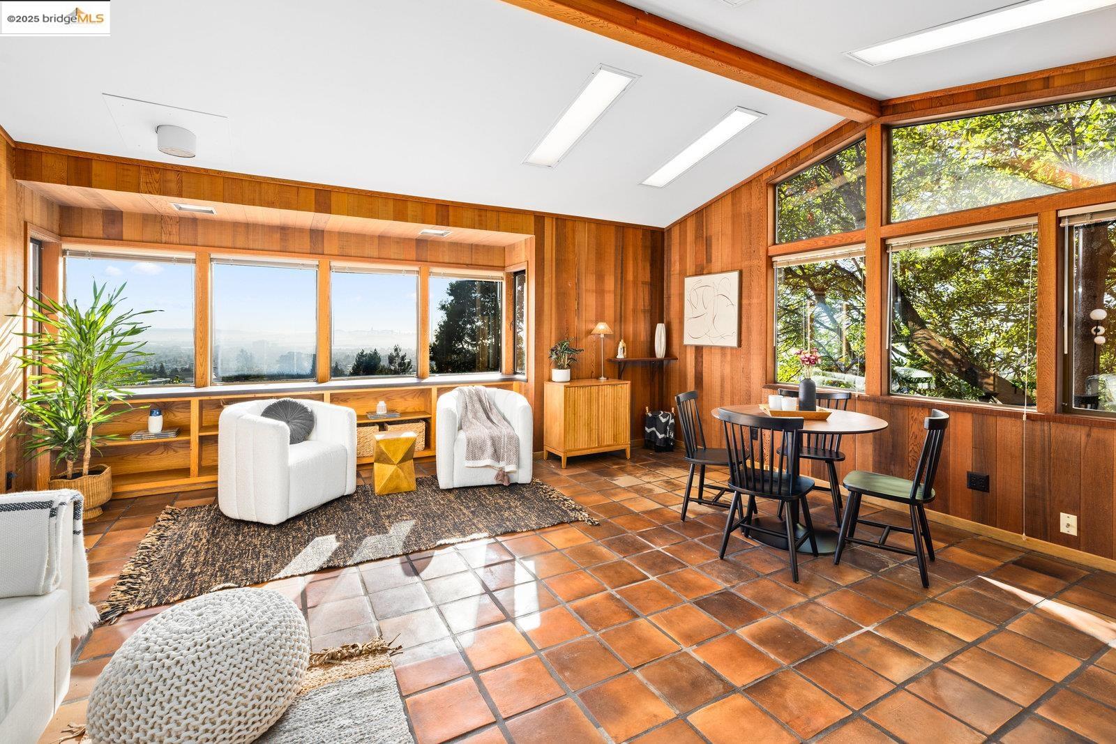 Detail Gallery Image 48 of 60 For 1700 La Vereda Rd, Berkeley,  CA 94709 - 3 Beds | 2/2 Baths