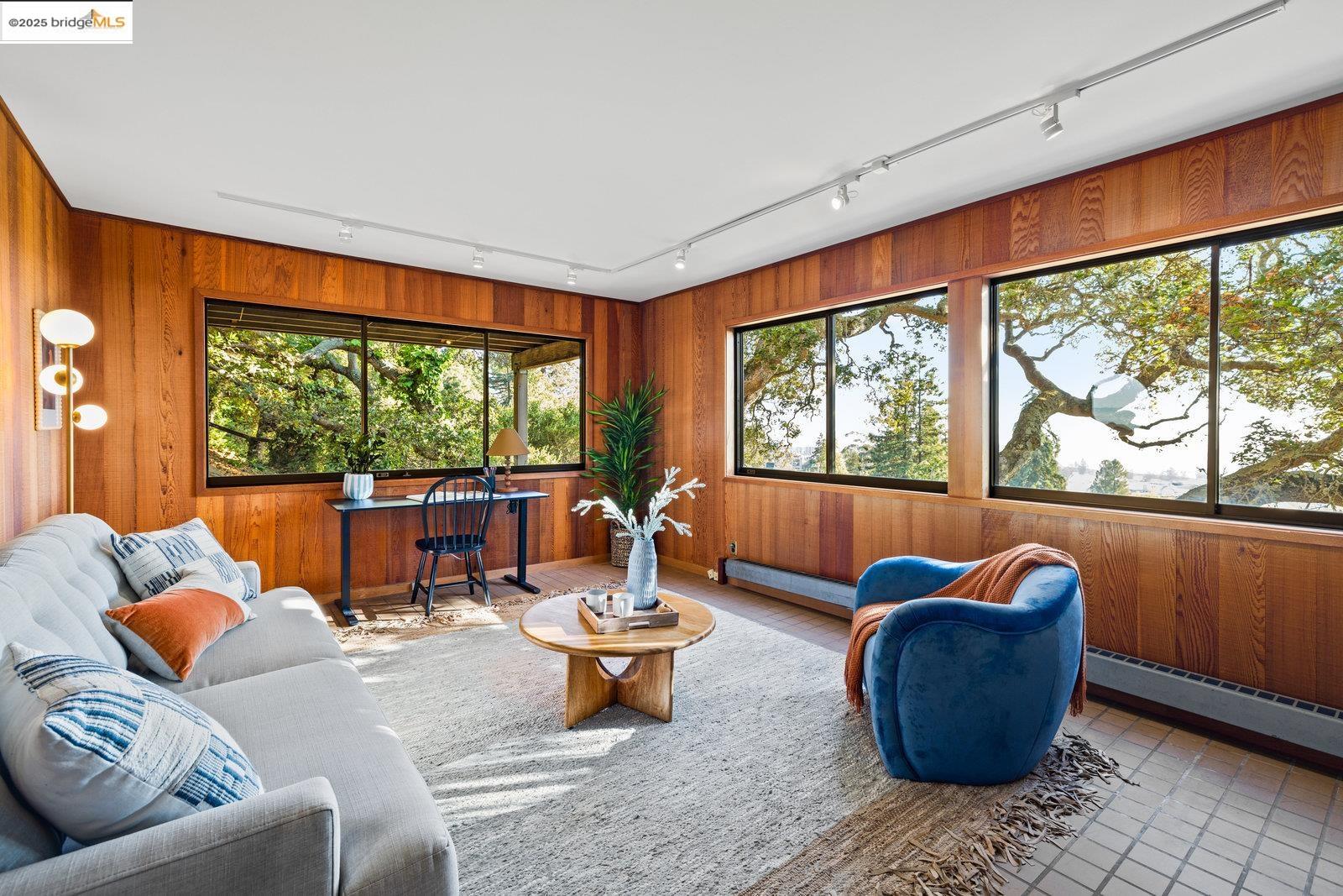 Detail Gallery Image 52 of 60 For 1700 La Vereda Rd, Berkeley,  CA 94709 - 3 Beds | 2/2 Baths