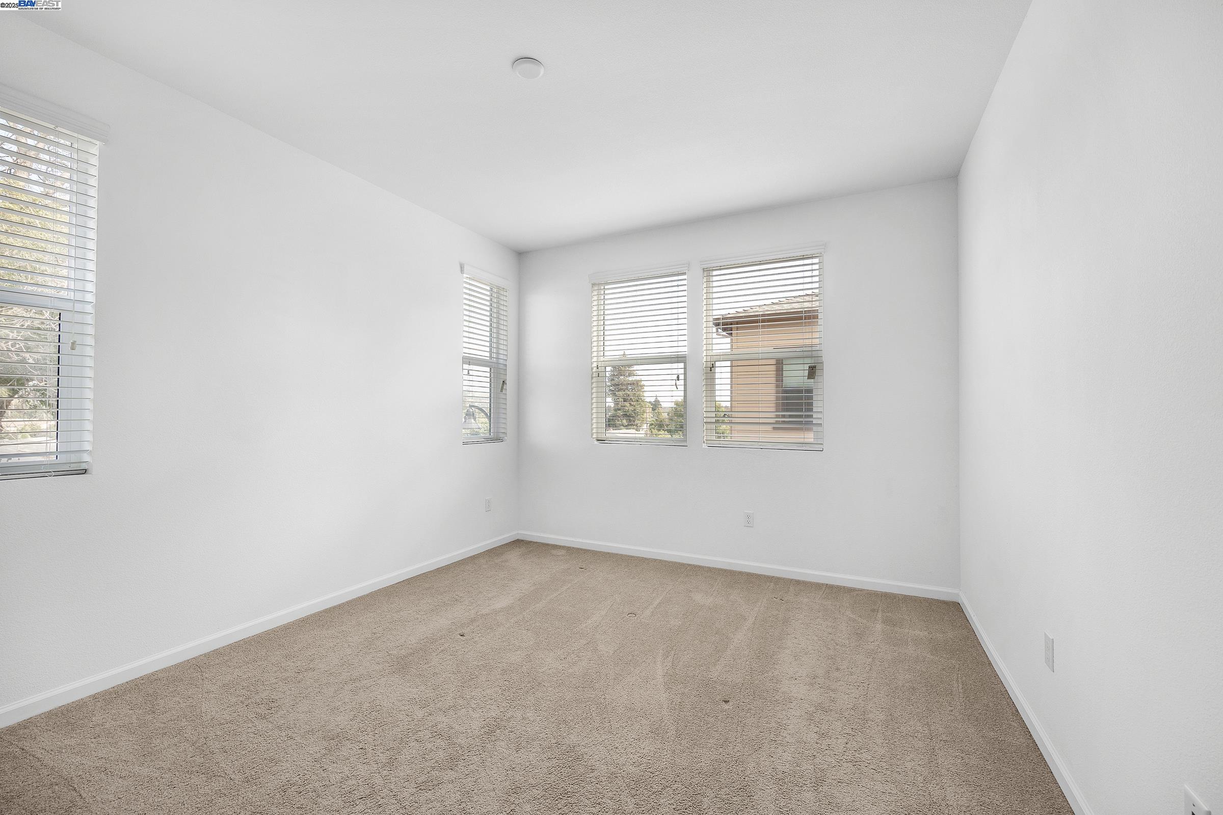 Detail Gallery Image 22 of 38 For 22759 Filbert St, Hayward,  CA 94541 - 3 Beds | 3/1 Baths