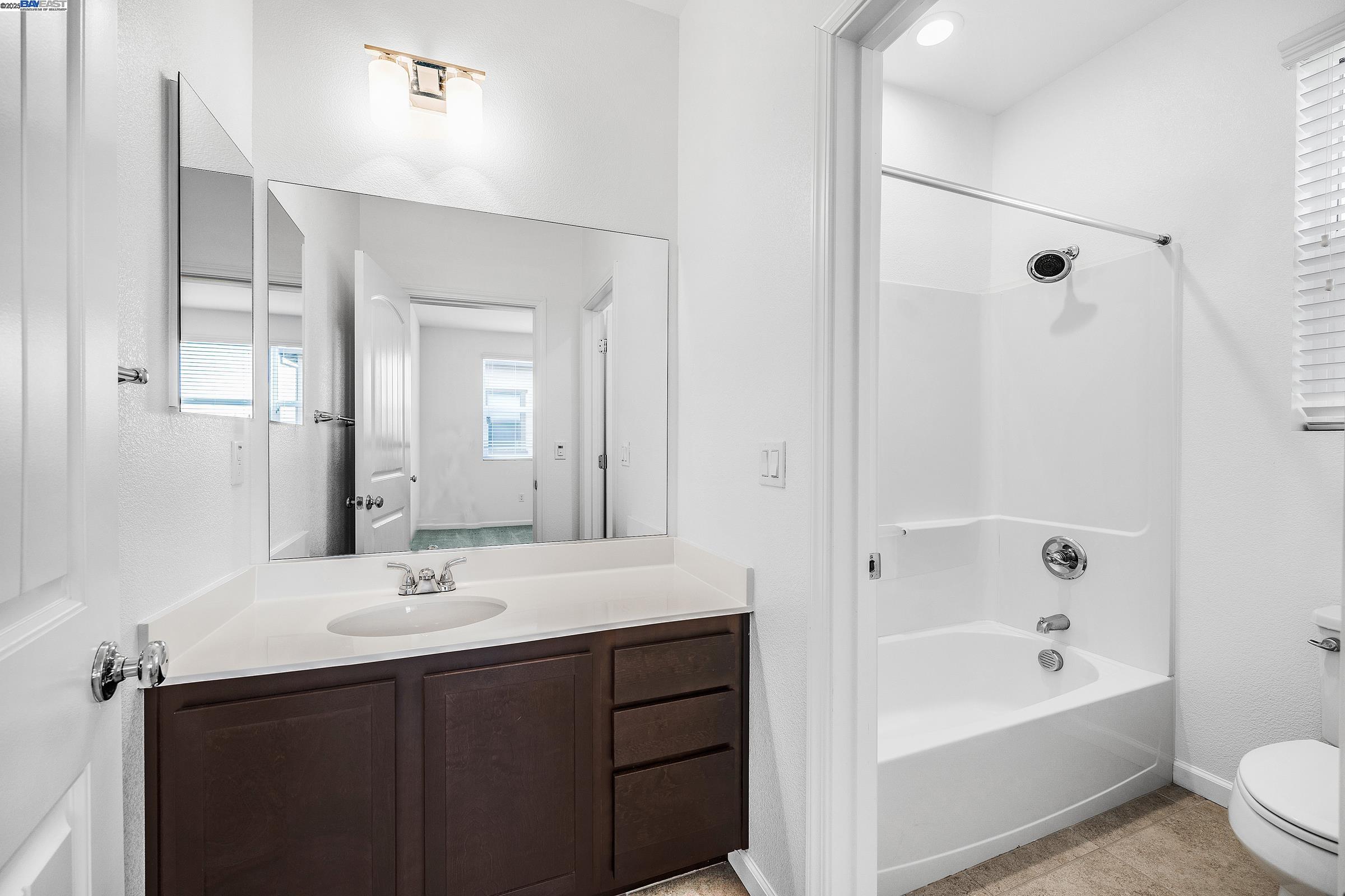 Detail Gallery Image 23 of 38 For 22759 Filbert St, Hayward,  CA 94541 - 3 Beds | 3/1 Baths