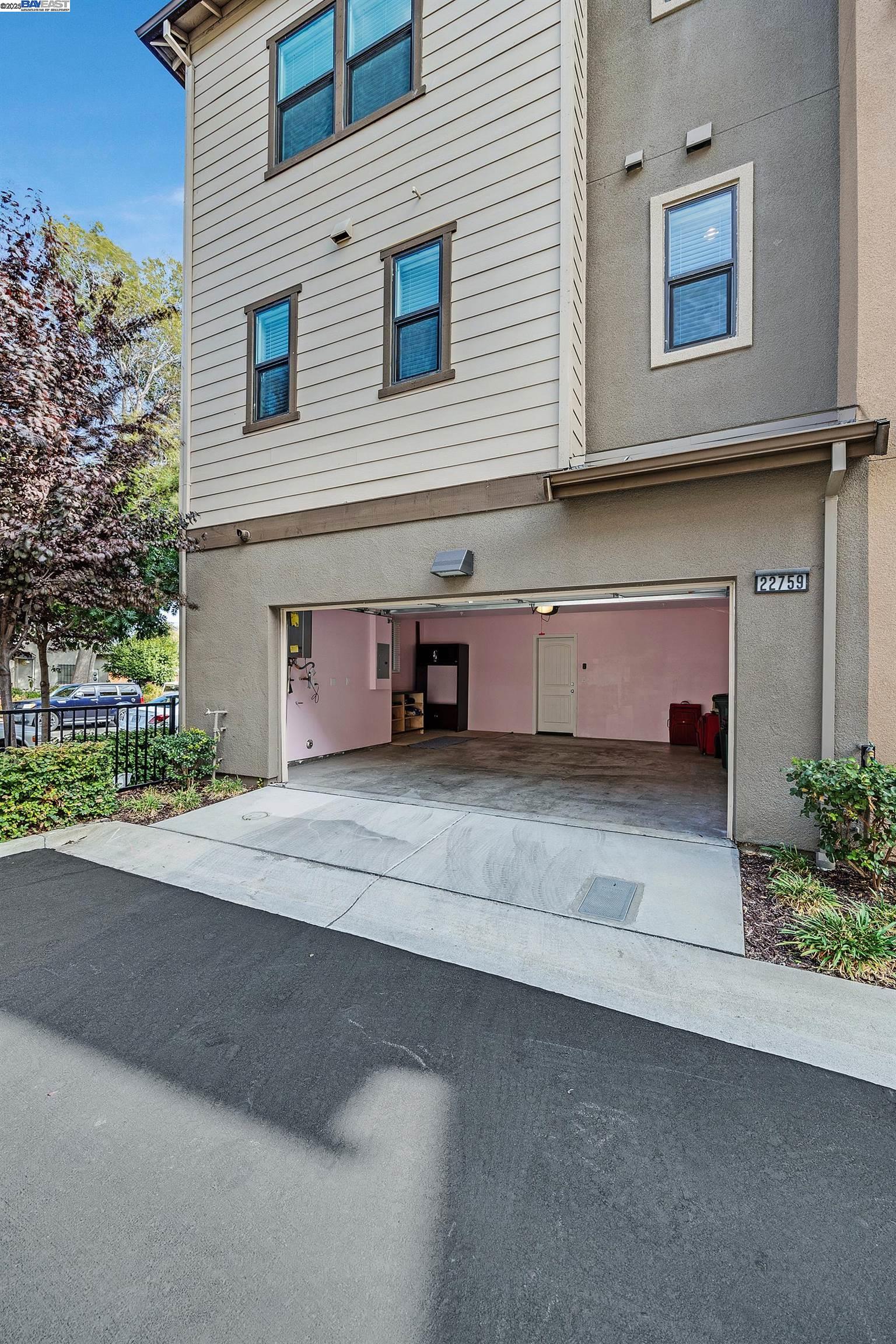 Detail Gallery Image 31 of 38 For 22759 Filbert St, Hayward,  CA 94541 - 3 Beds | 3/1 Baths