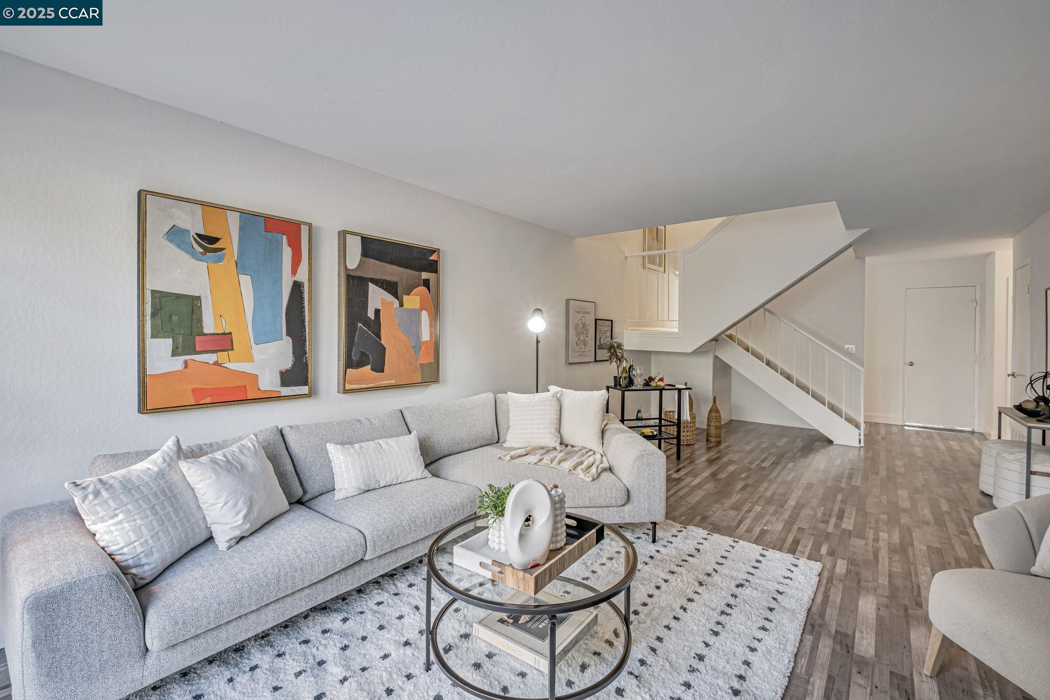 Photo #5: 41113237 Listing 