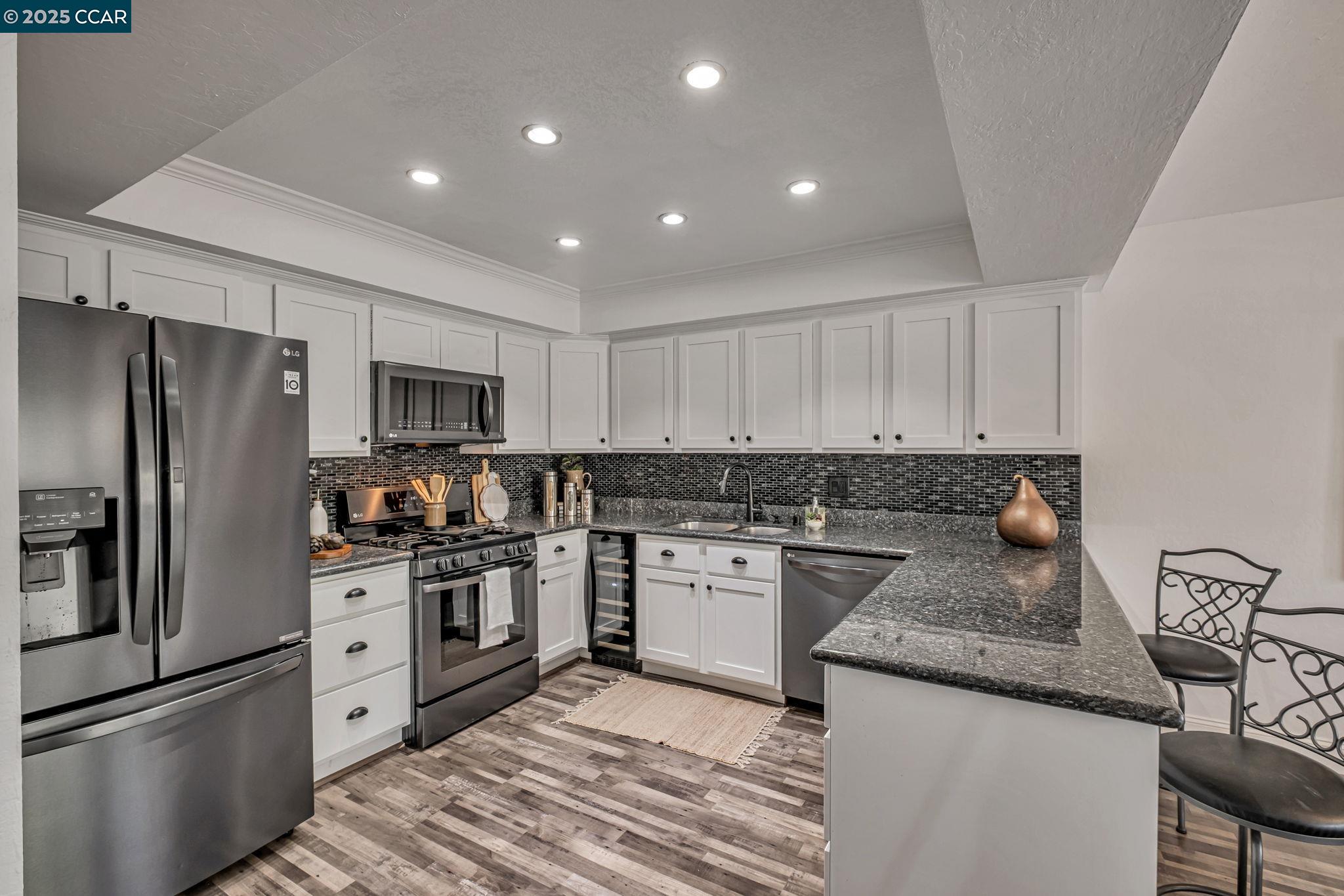 Photo #6: 41113237 Listing 